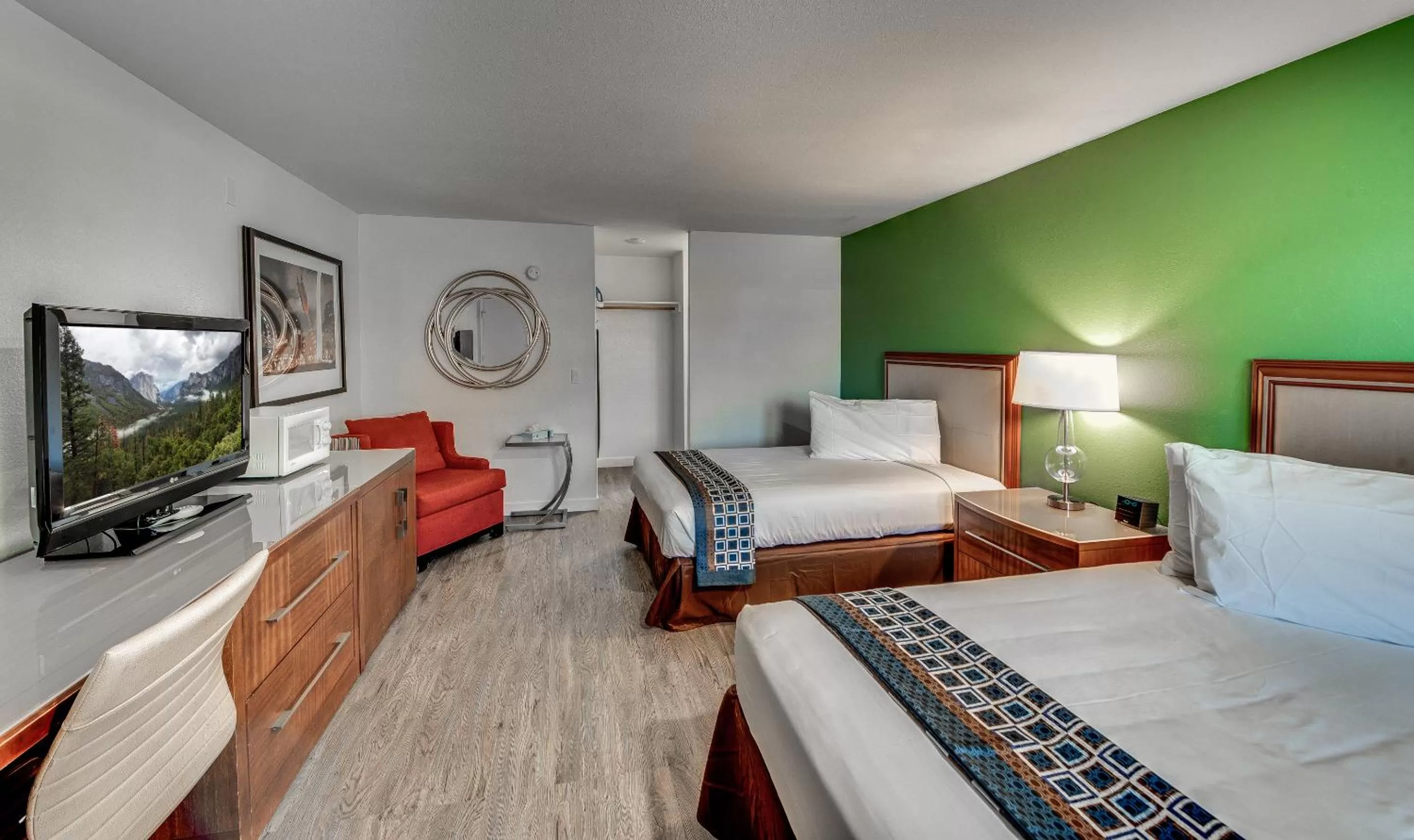 Deluxe Double Room with Two Double Beds in Angels Inn