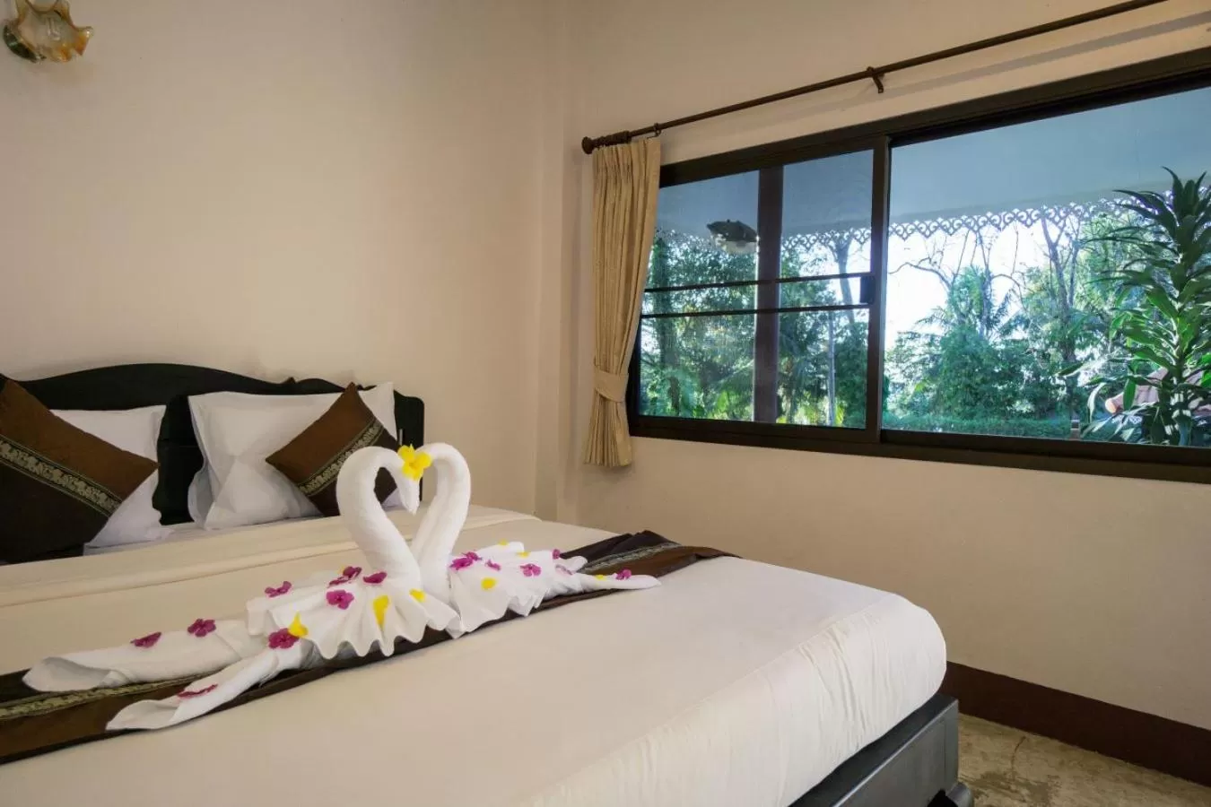 Standard Double or Twin Room Hillside in Chang Cliff Resort