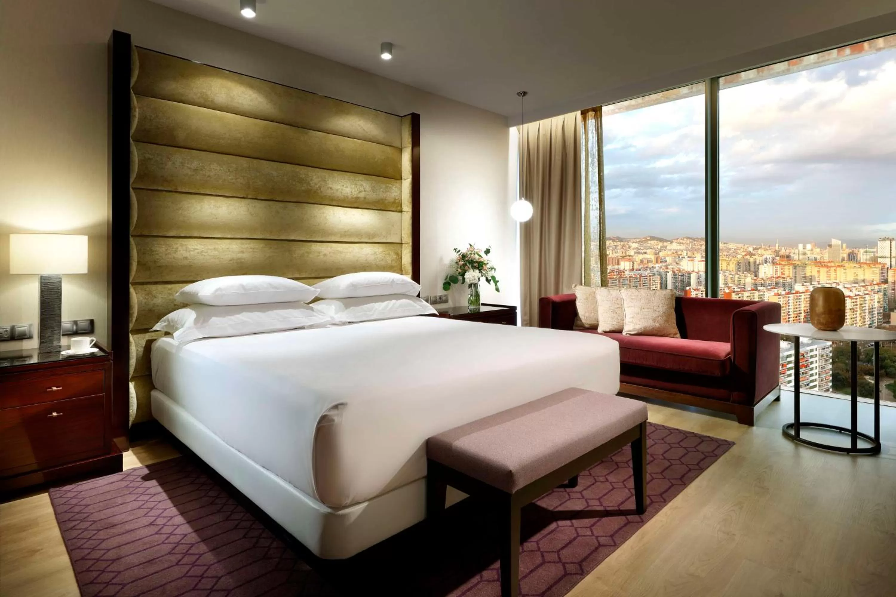 Deluxe King Room with Panoramic View - High Floor  in Hyatt Regency Barcelona Tower