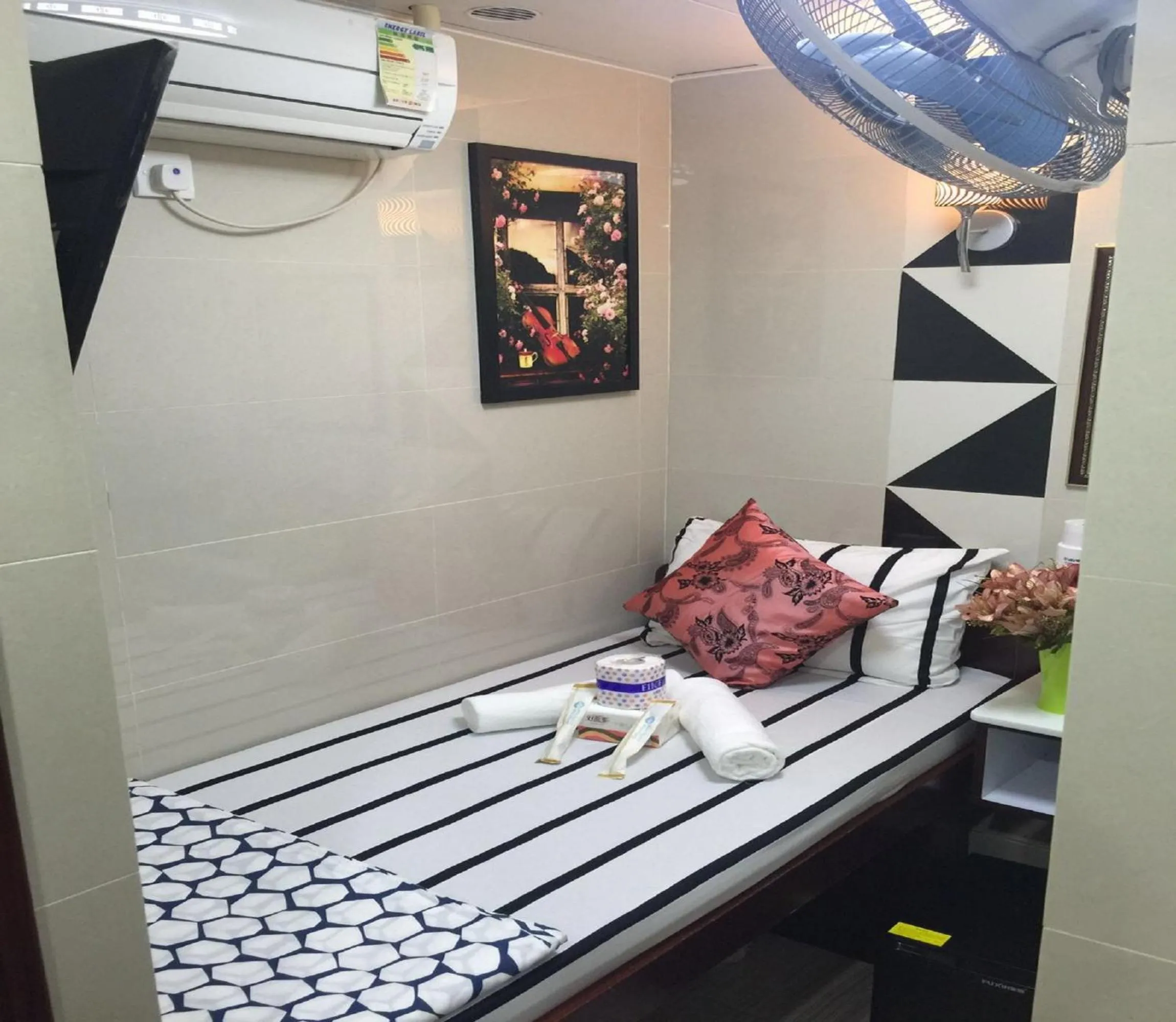 Standard Single Room in Skyview Hostel