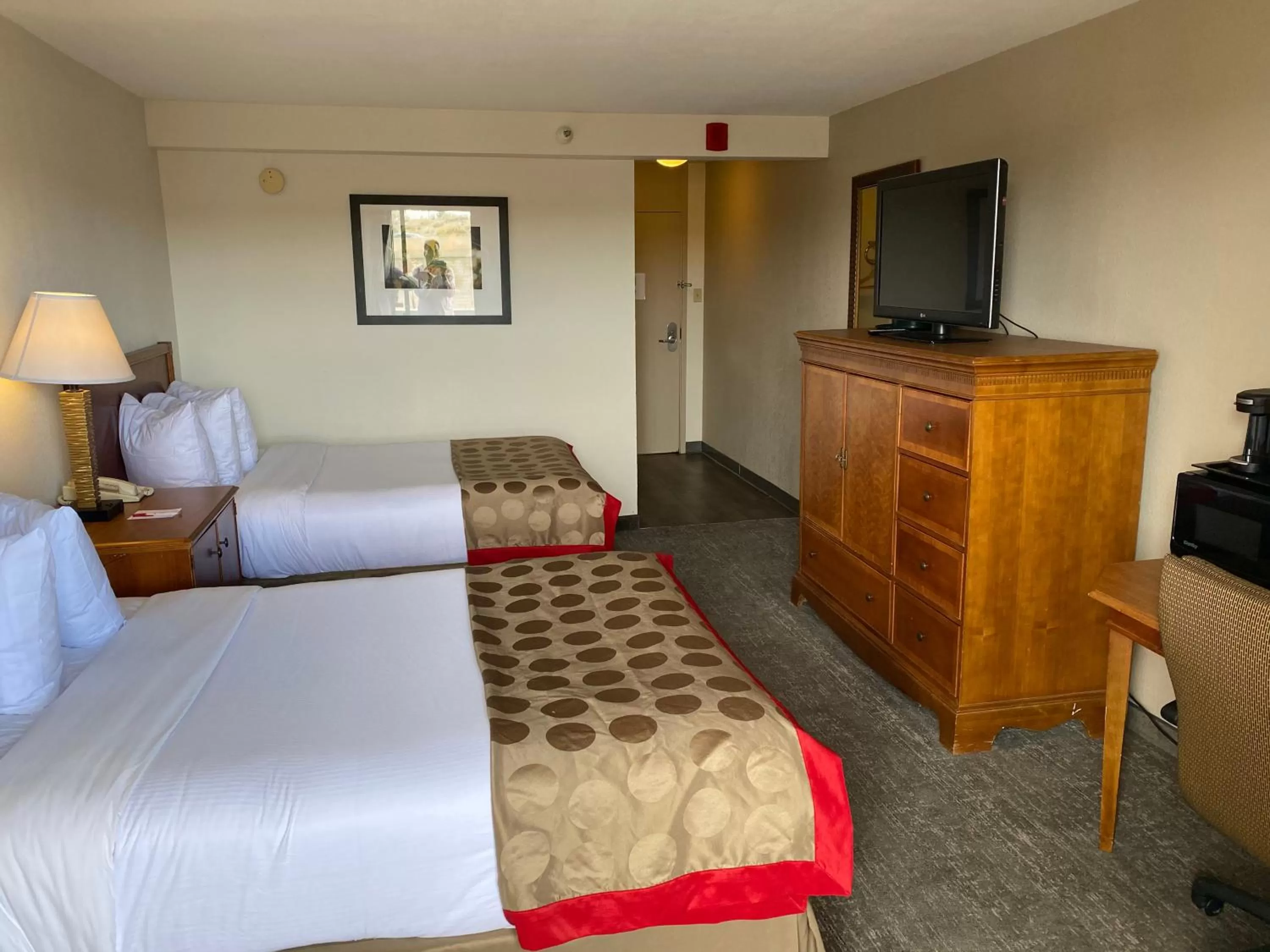 Superior Double Room with Two Double Beds and Mountain View - Non-Smoking in Ramada by Wyndham Albuquerque Midtown