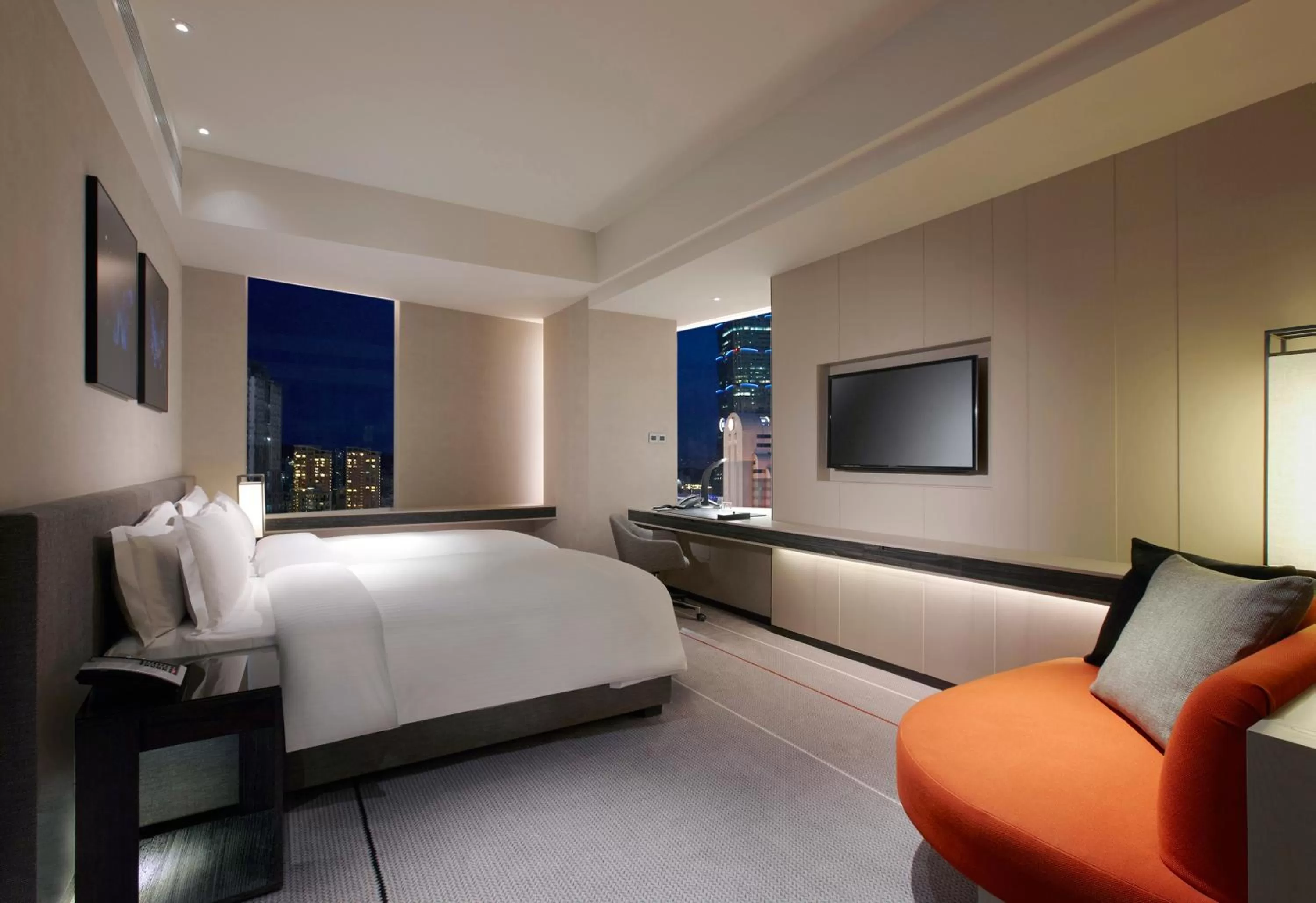 Grand Premier Twin Room in Humble House Taipei, Curio Collection by Hilton