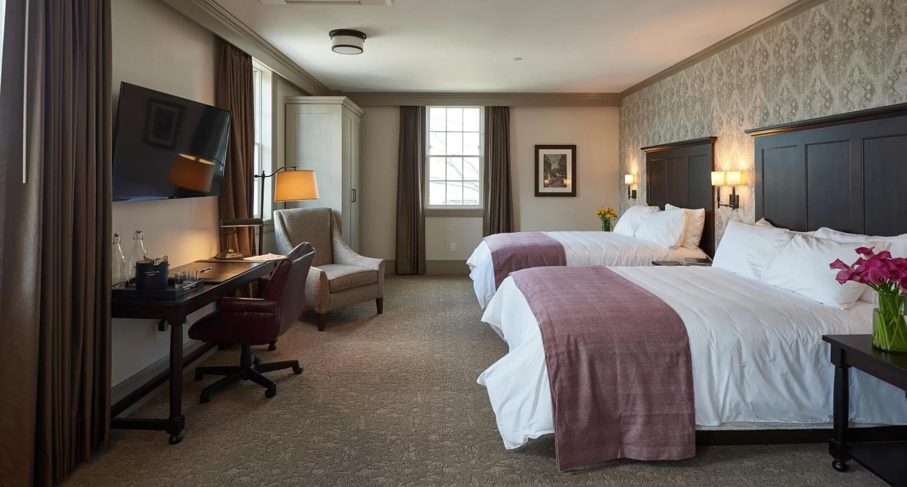 Standard Queen Room with Two Queen Beds in The Groton Inn