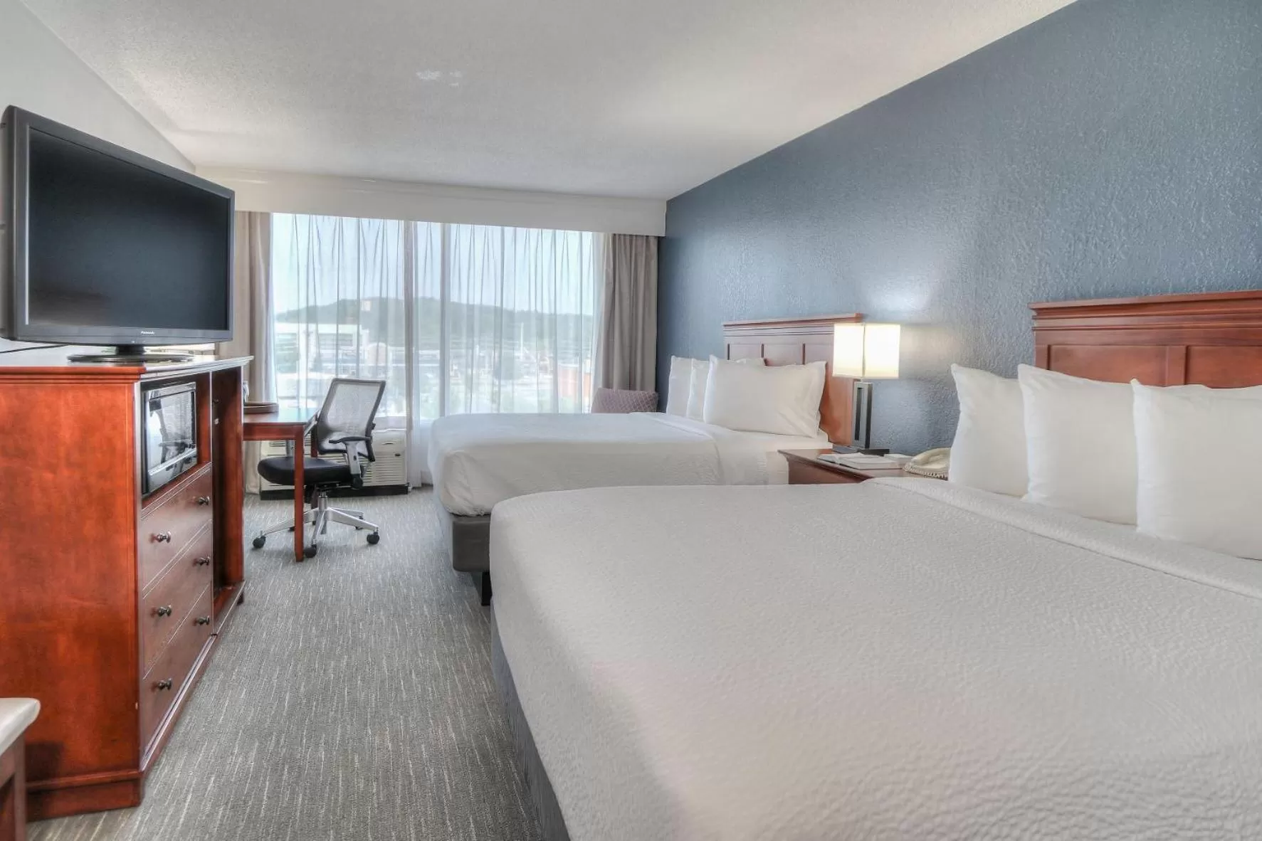 Classic Two Queens in The Ramsey Hotel and Convention Center