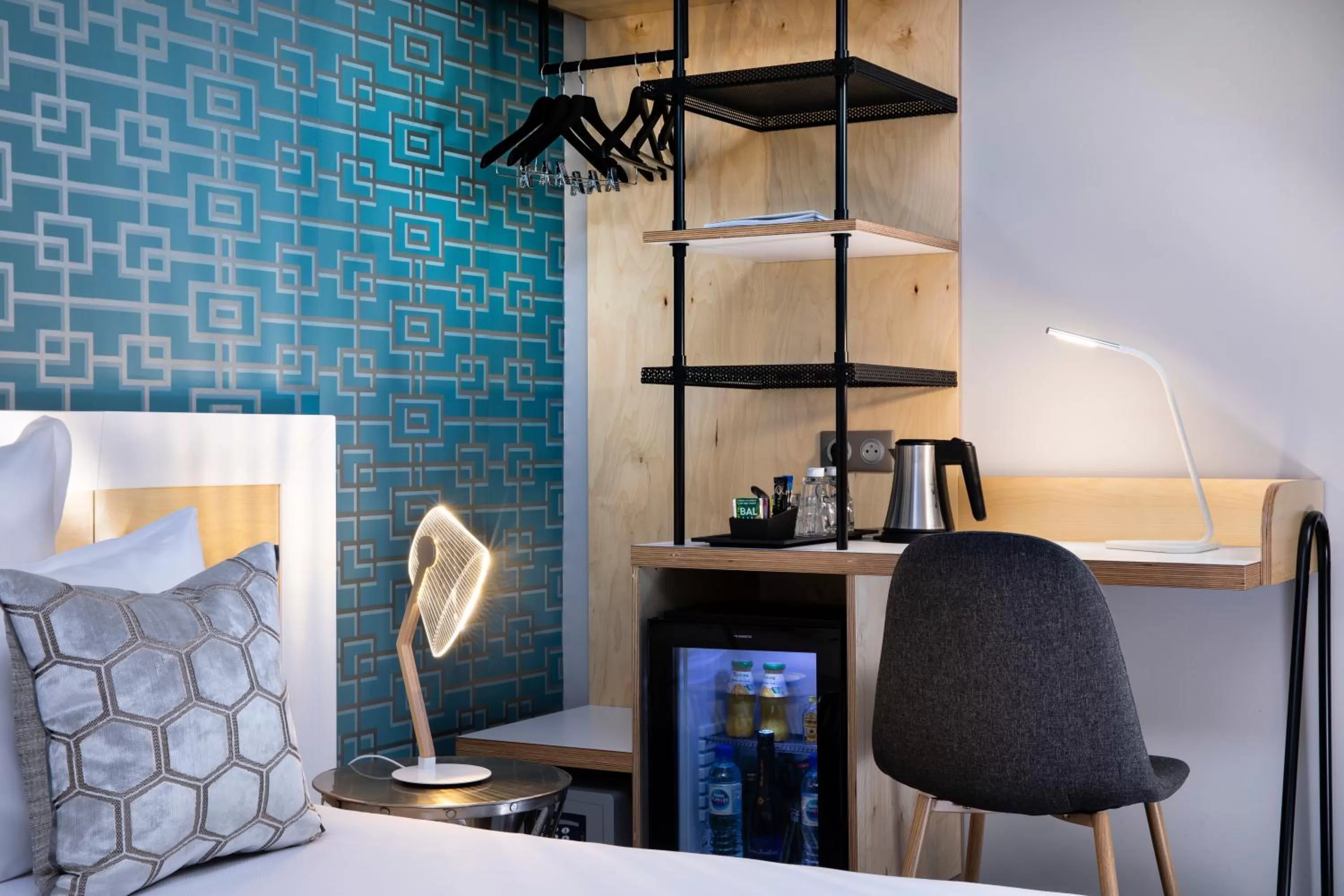 Single Room in Paris Bastille