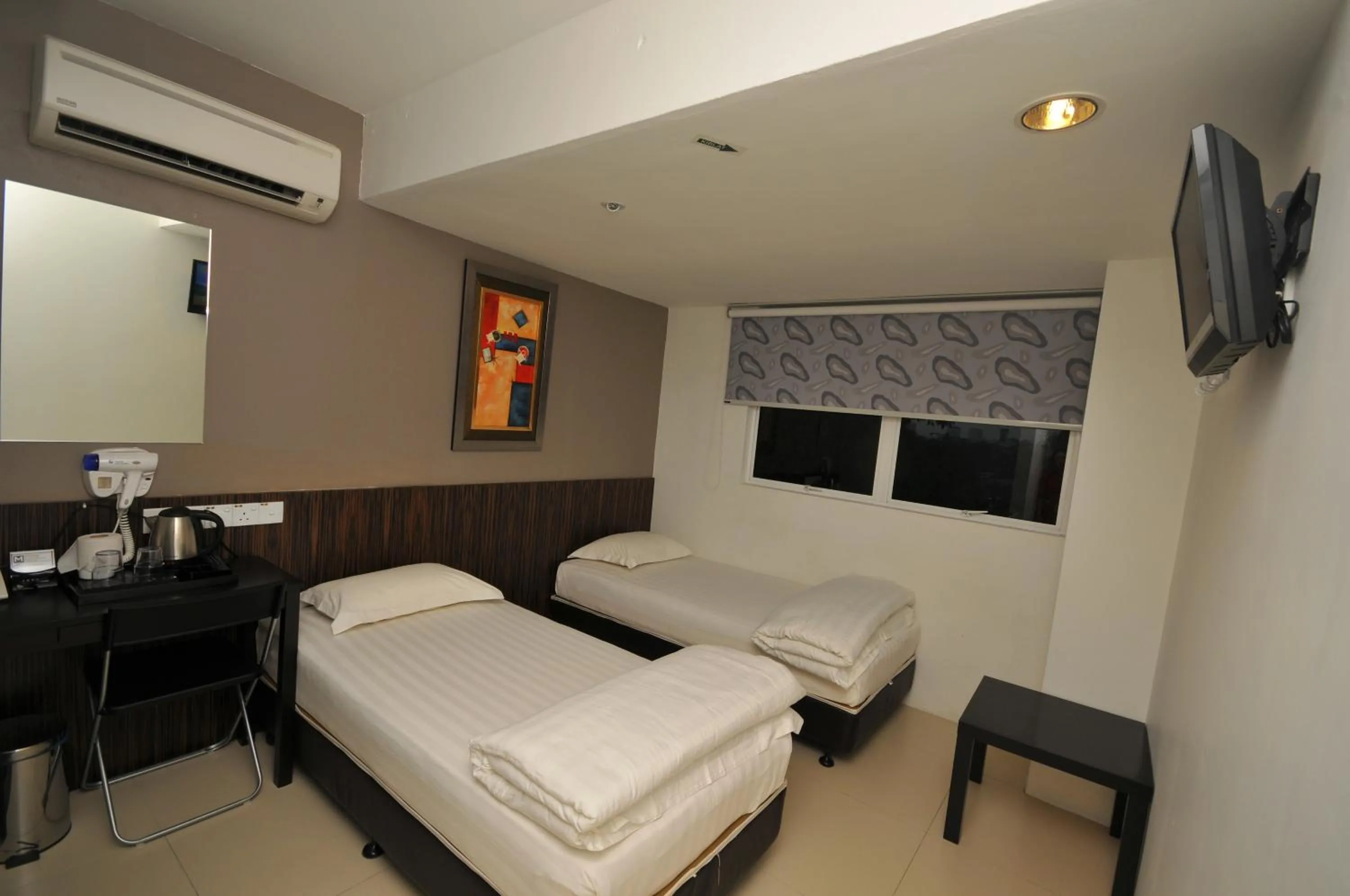 Deluxe Twin Room in M Design Hotel @ Pandan Indah