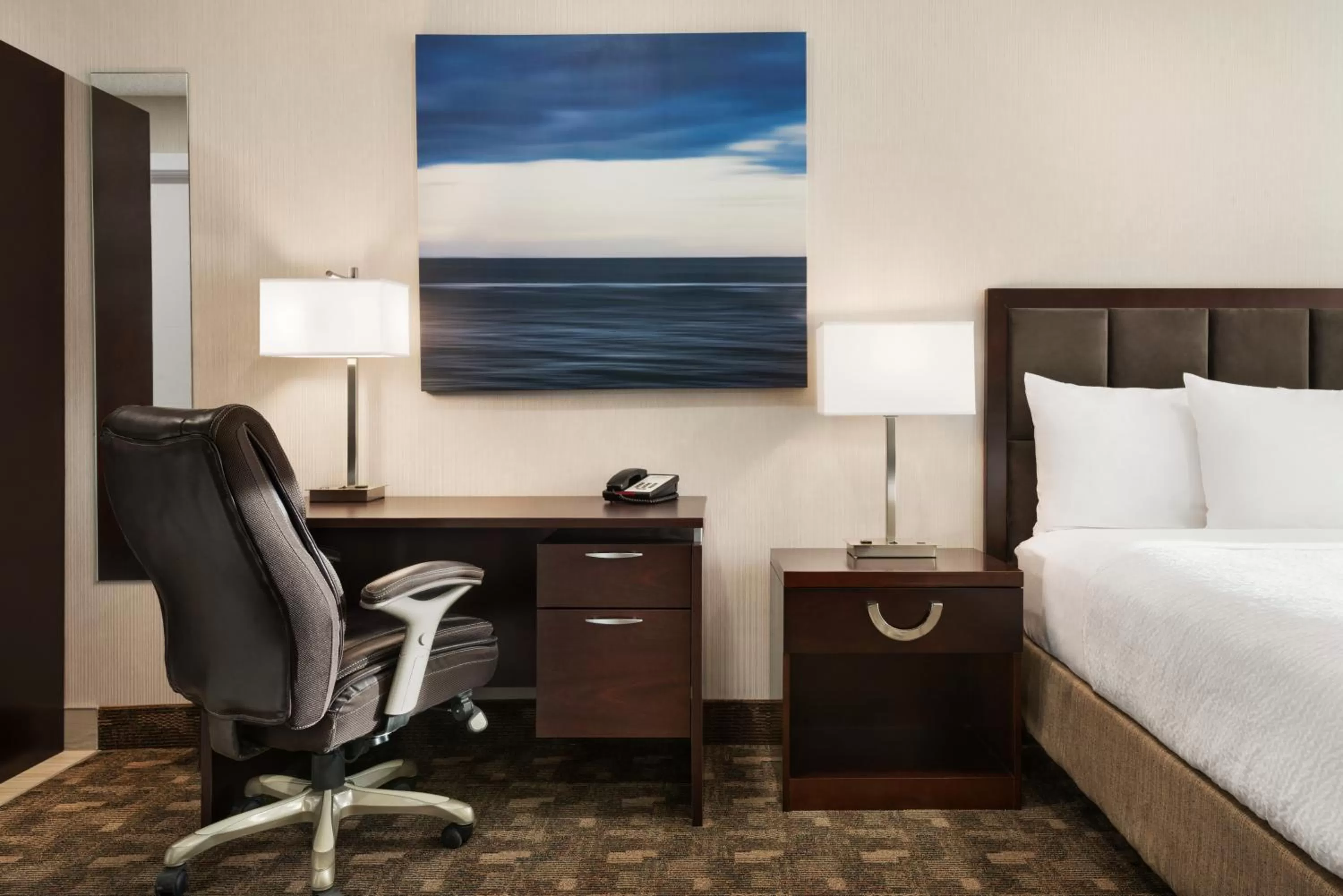 1 Queen Bed, Efficiency Room, Non-Smokin in Days Inn by Wyndham Wainwright