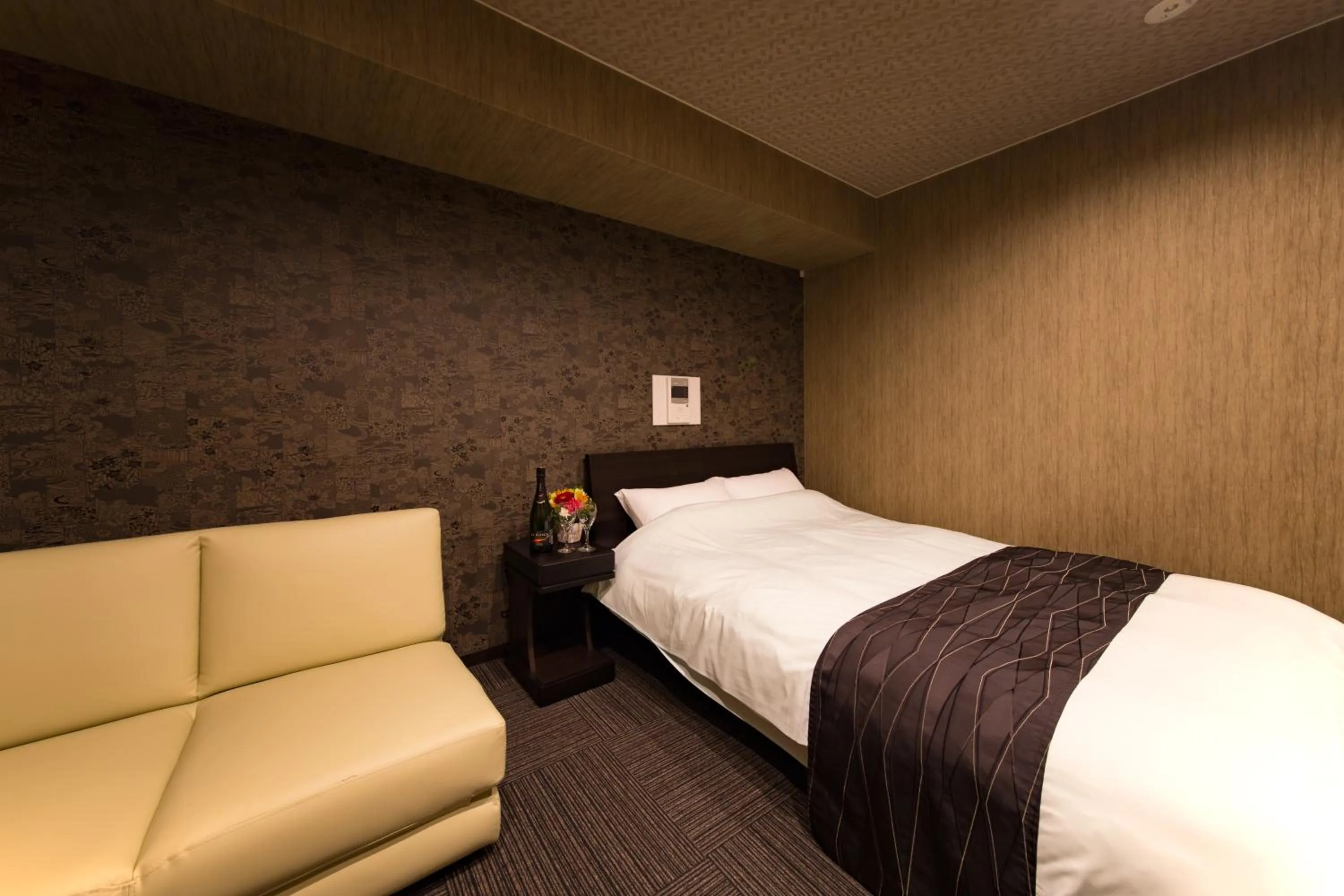 Double Room with Extra Bed - single occupancy in Hotel CoCoDe Plus