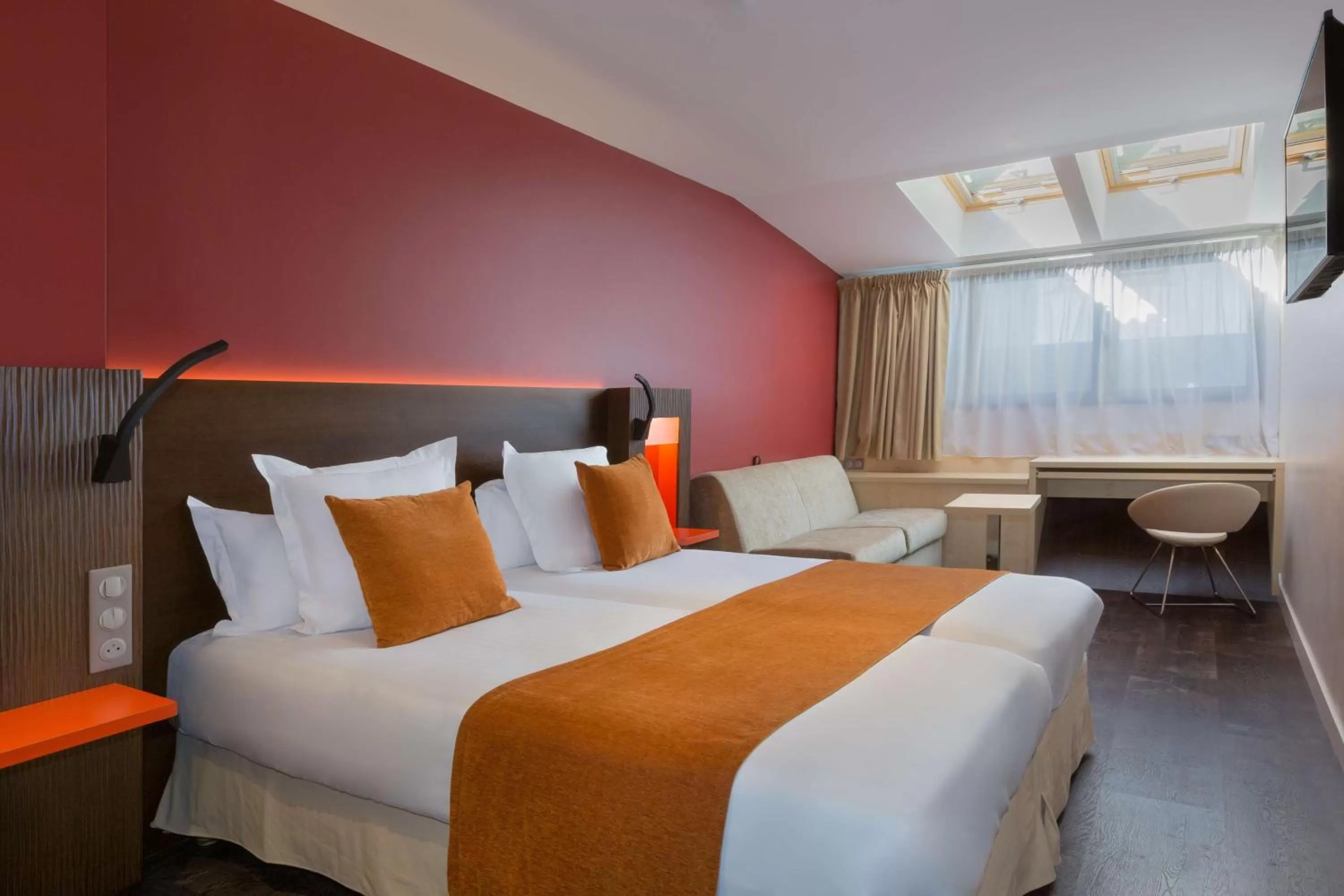 Deluxe Twin Room in Best Western Seine West Hotel