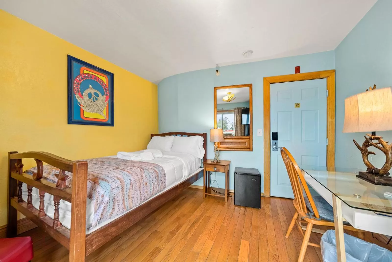 One Double Bed with Shared Bathroom in Qupqugiaq Inn