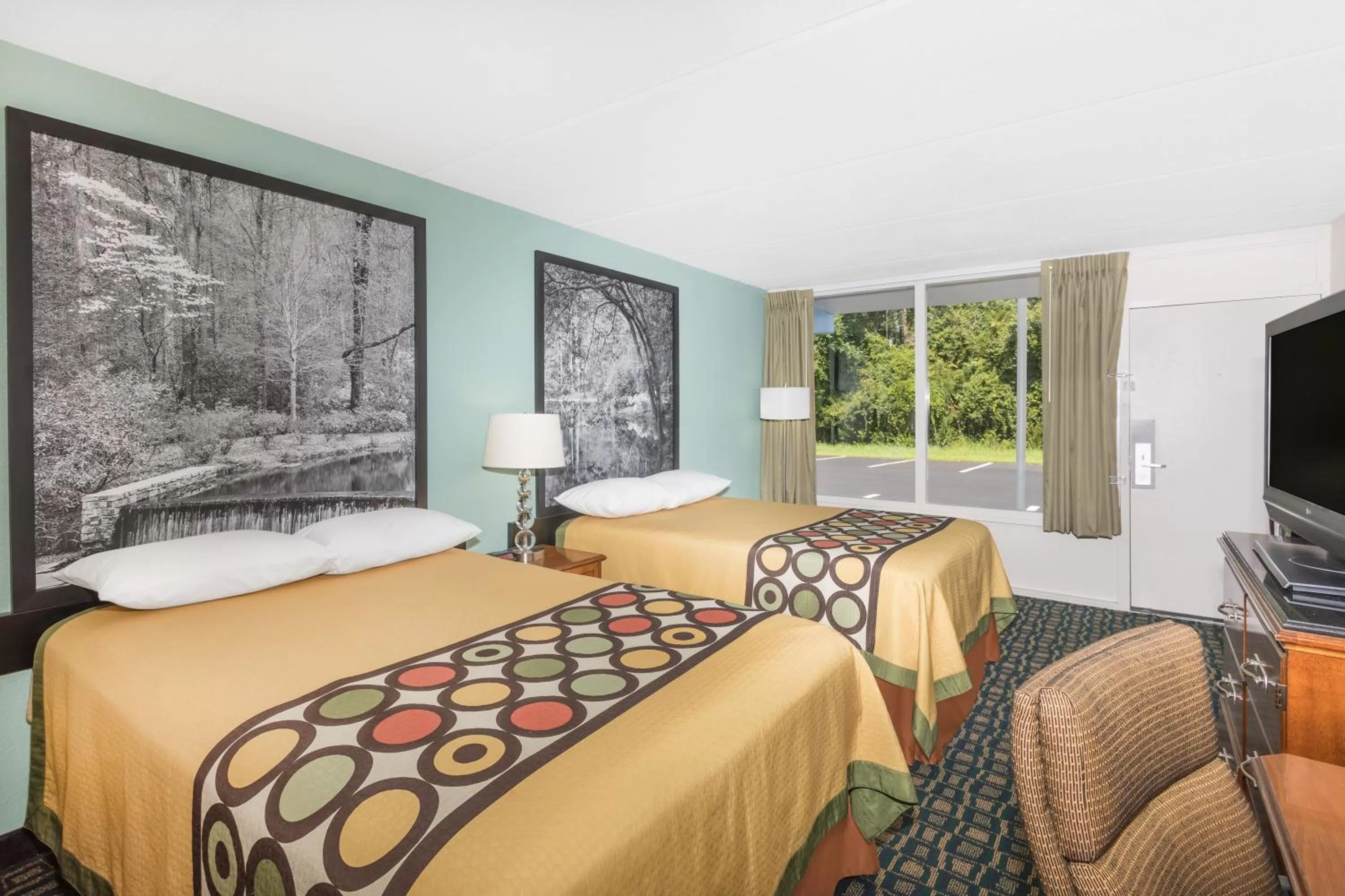 Double Room with Two Double Beds - Smoking in Super 8 By Wyndham Kingsland I-95 Naval Base Area