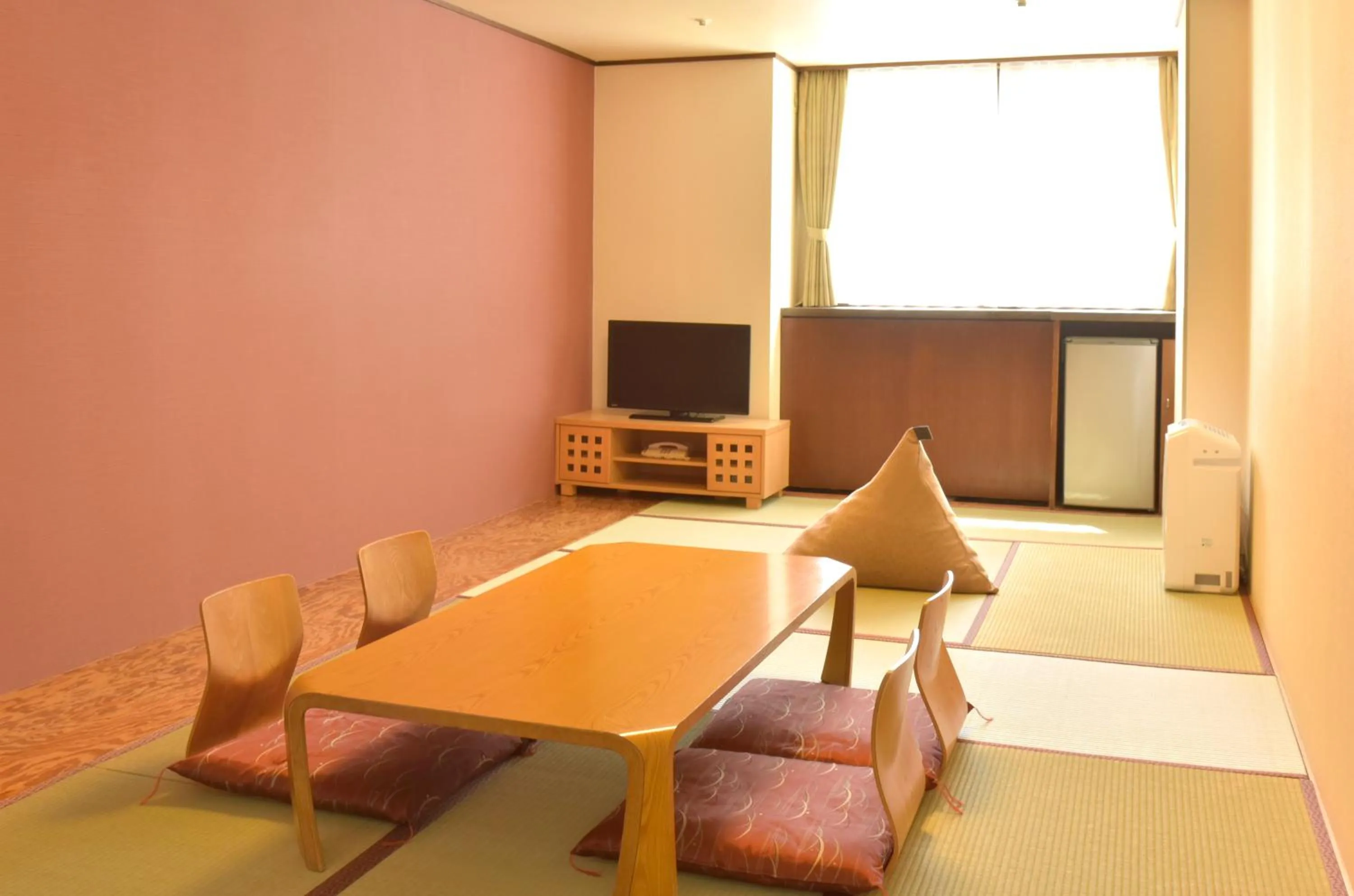 Japanese-Style Room - Non-Smoking in Hotel Kanronomori