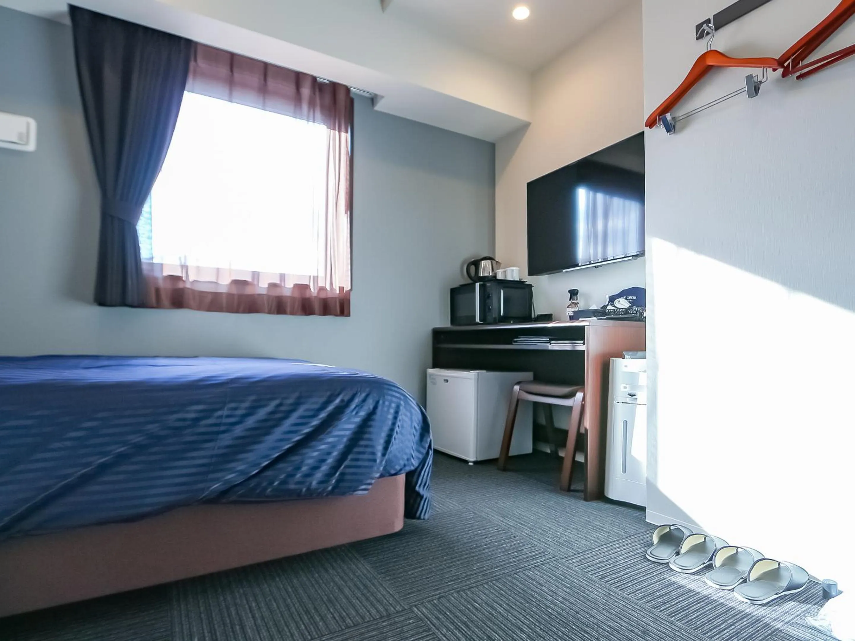 Single Room with Small Double Bed - single occupancy - Smoking in HOTEL LiVEMAX Akabane-Ekimae