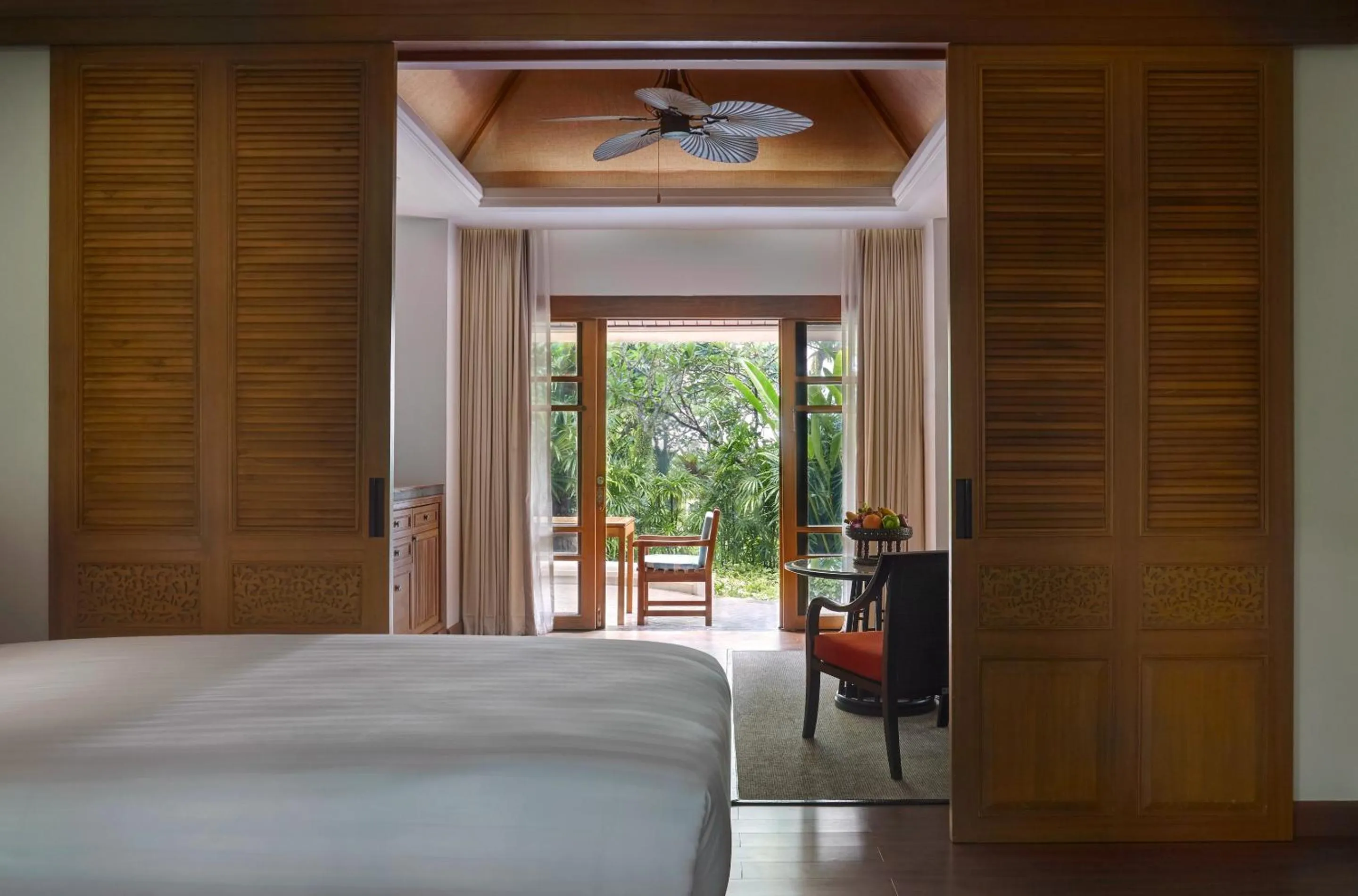 Deluxe Beachfront Villa in Santiburi Koh Samui