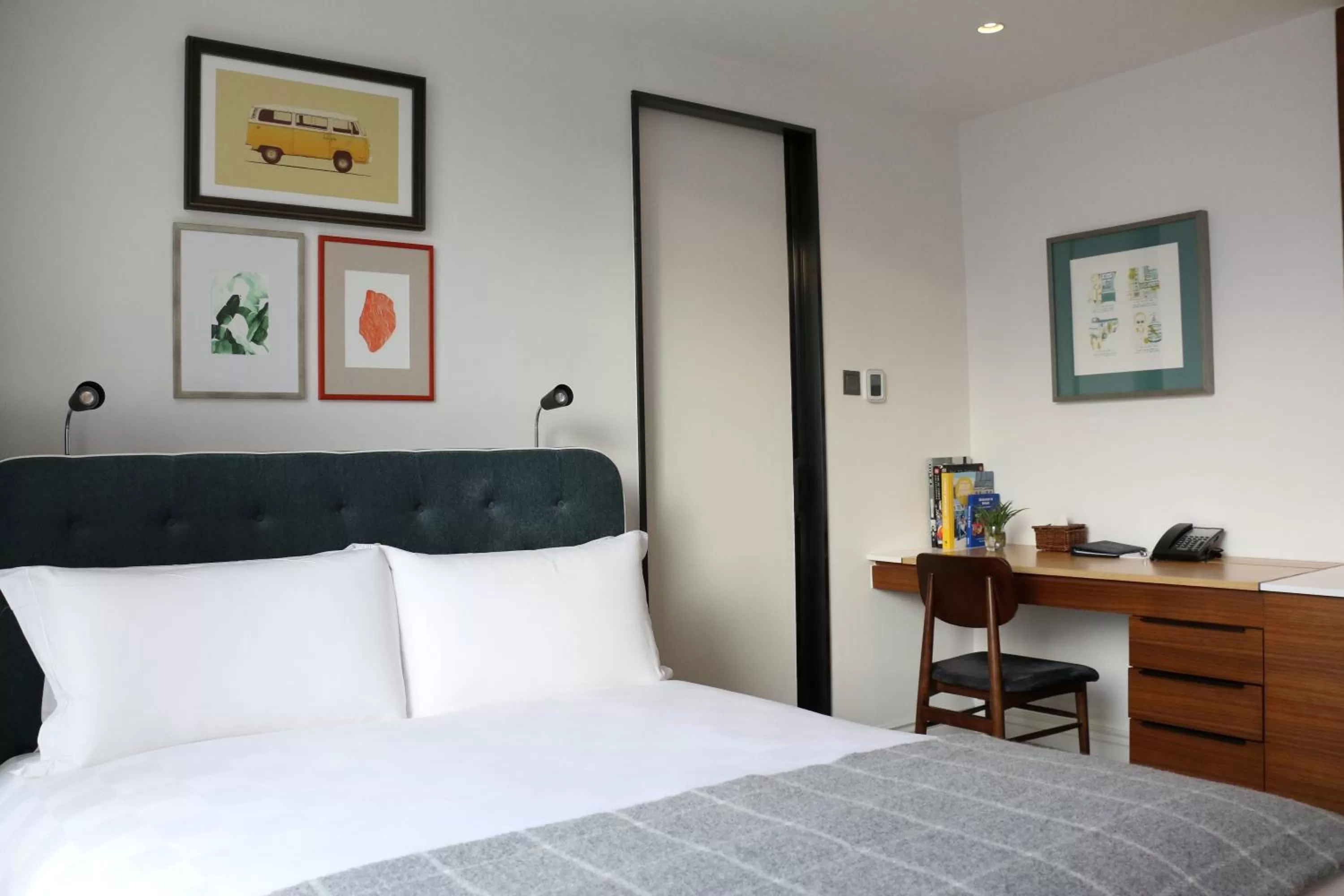 Corner Studio with Partial Harbor View in Little Tai Hang