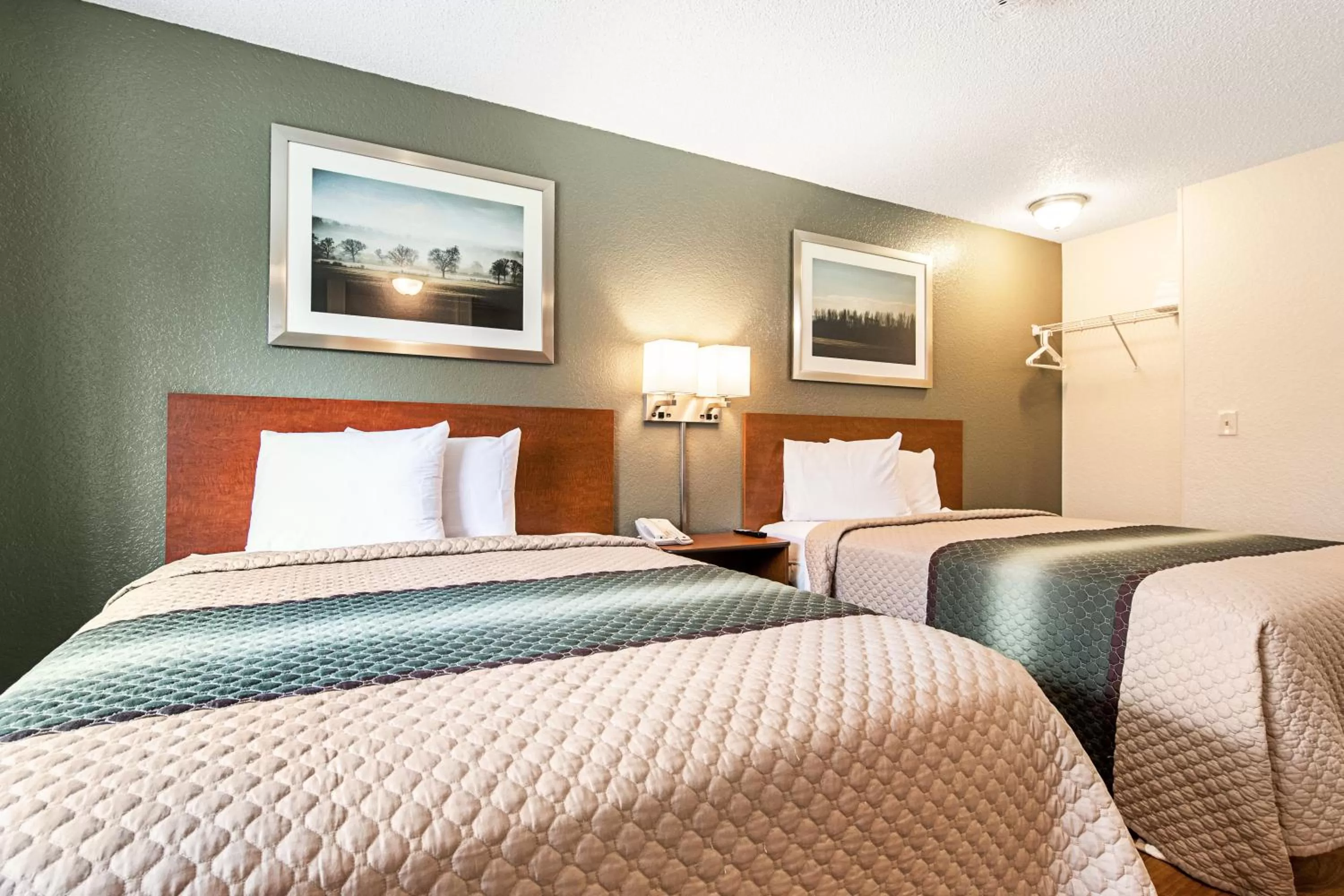 Studio Room with Two Queen Beds Non-Smoking in HomeTowne Studios by Red Roof Tacoma - Puyallup