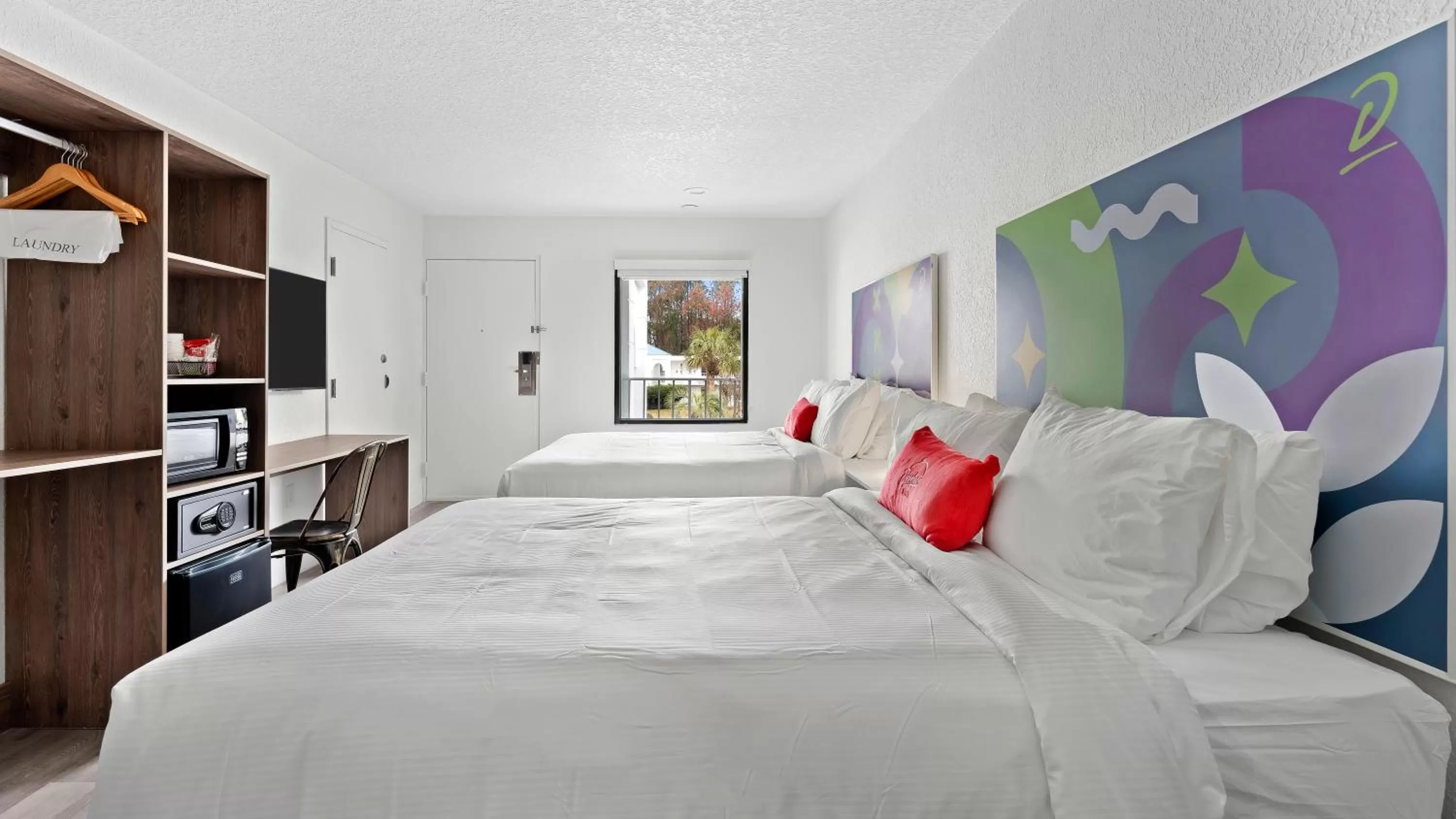 Queen Room with Two Queen Beds in Baymont by Wyndham Jacksonville Airport