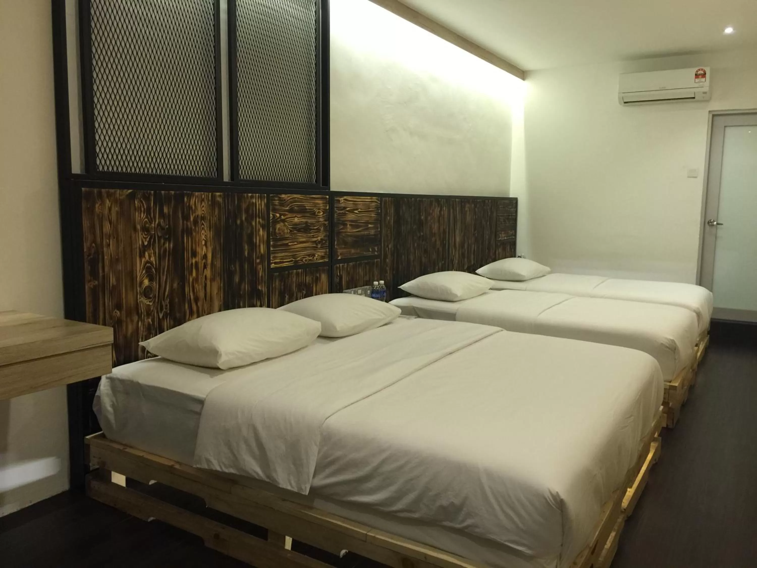 Superior Family Room in The Oikos Hotel