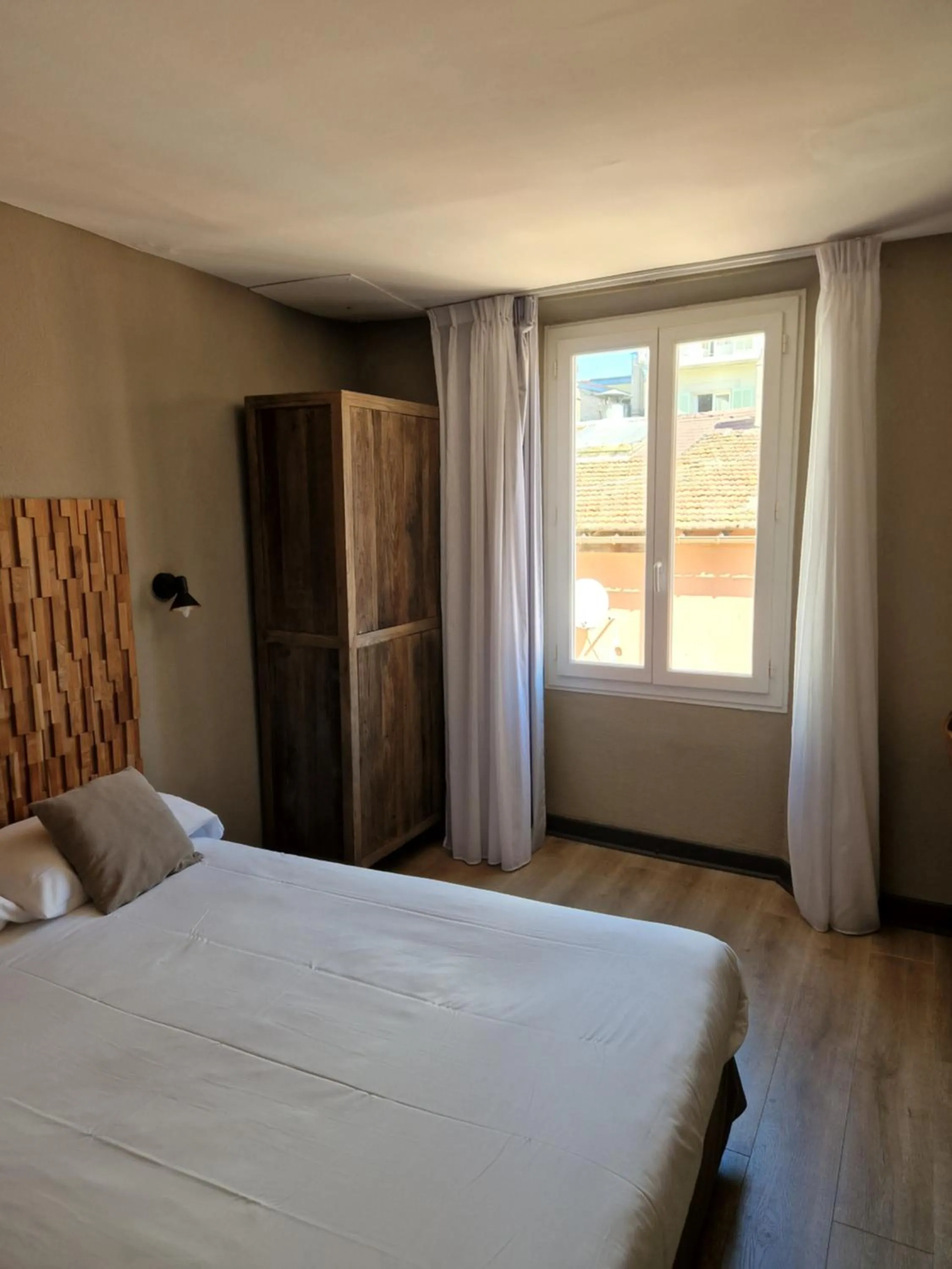 Standard Double Room in Hôtel La Villa Tosca