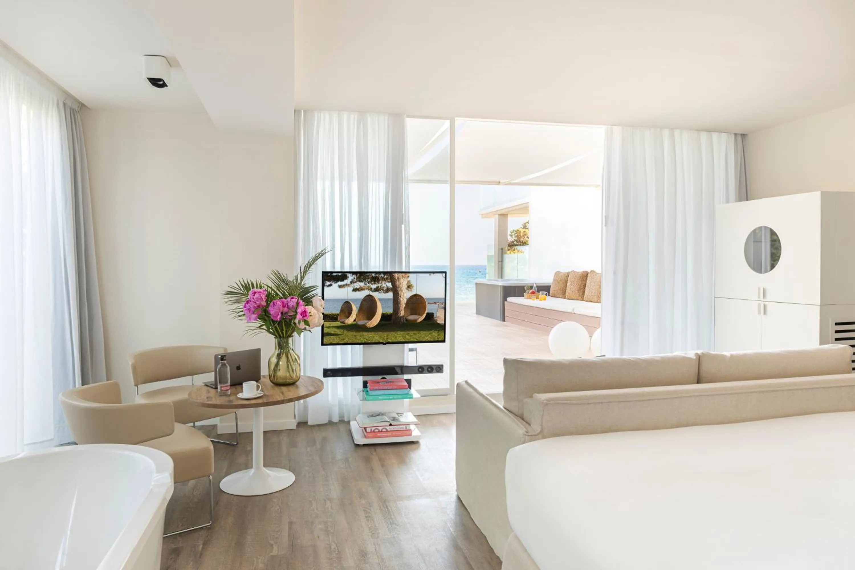 Extra ME + Junior Suite with Hot Tub Sea View and Terrace in ME Ibiza