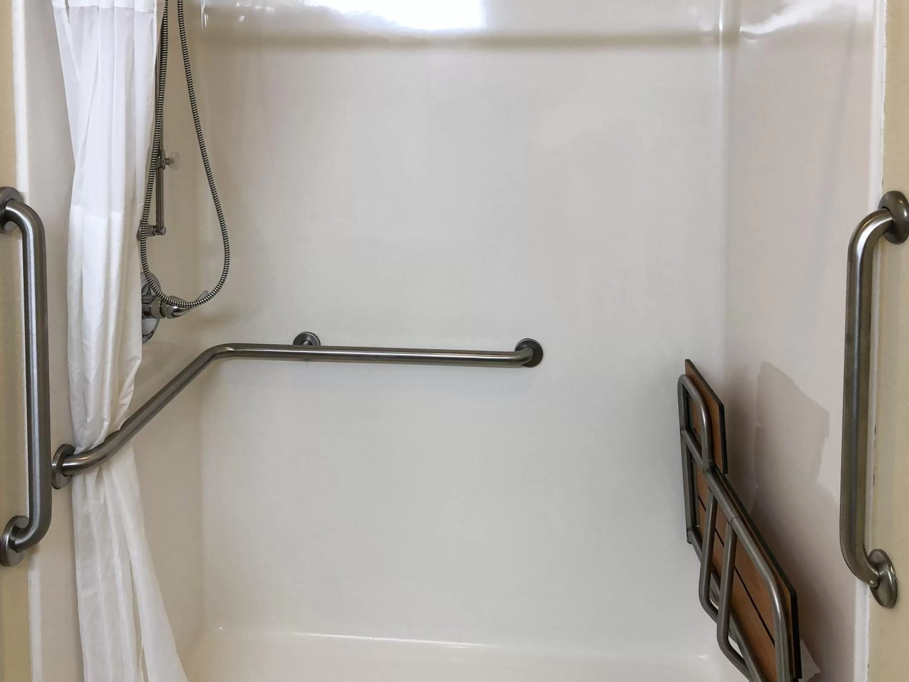 King Room - Accessible/Non-Smoking in Quality Inn & Suites of Alma - Northeast from Fort Smith