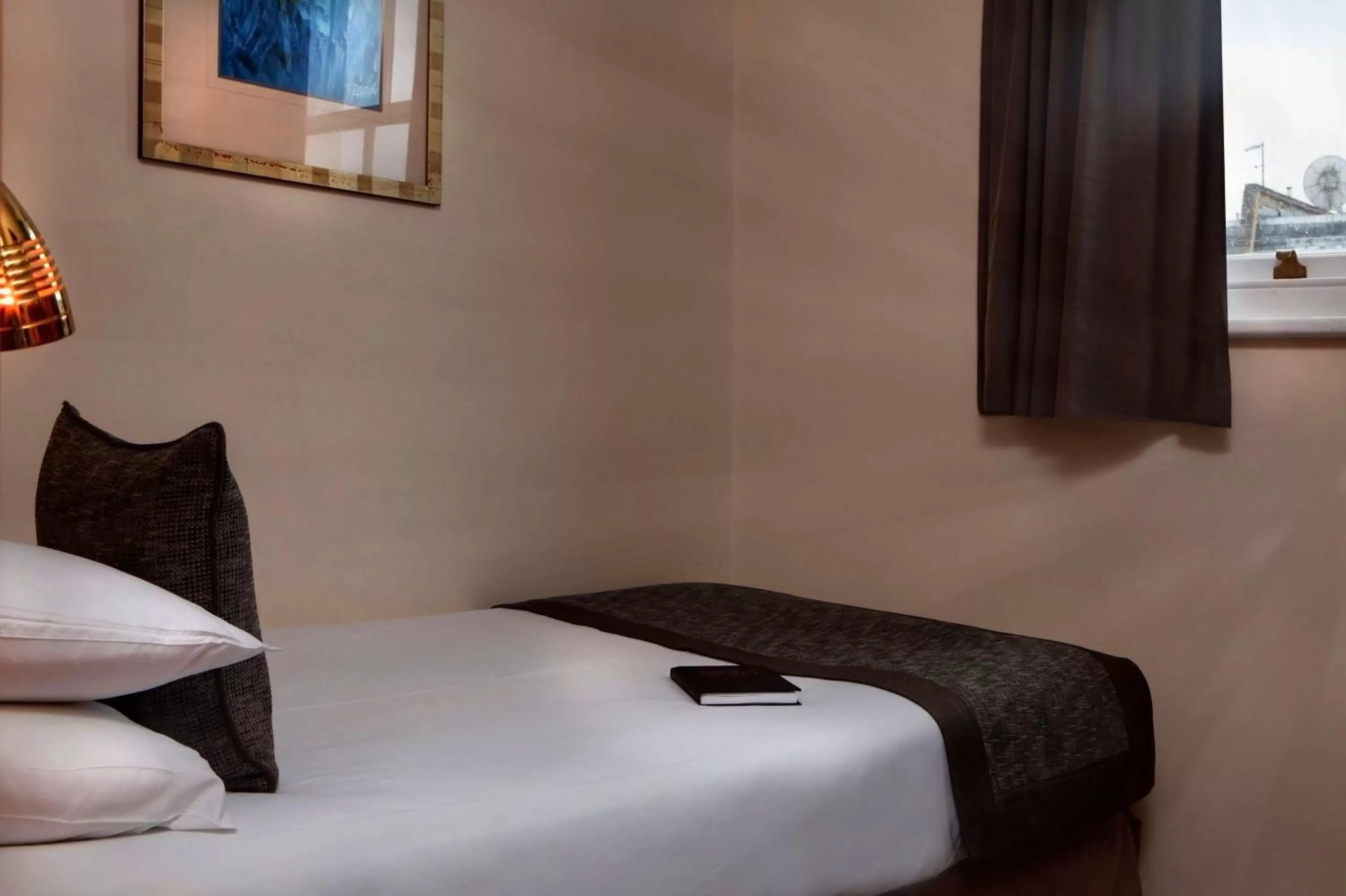 Standard Single Room in Best Western Corona Hotel