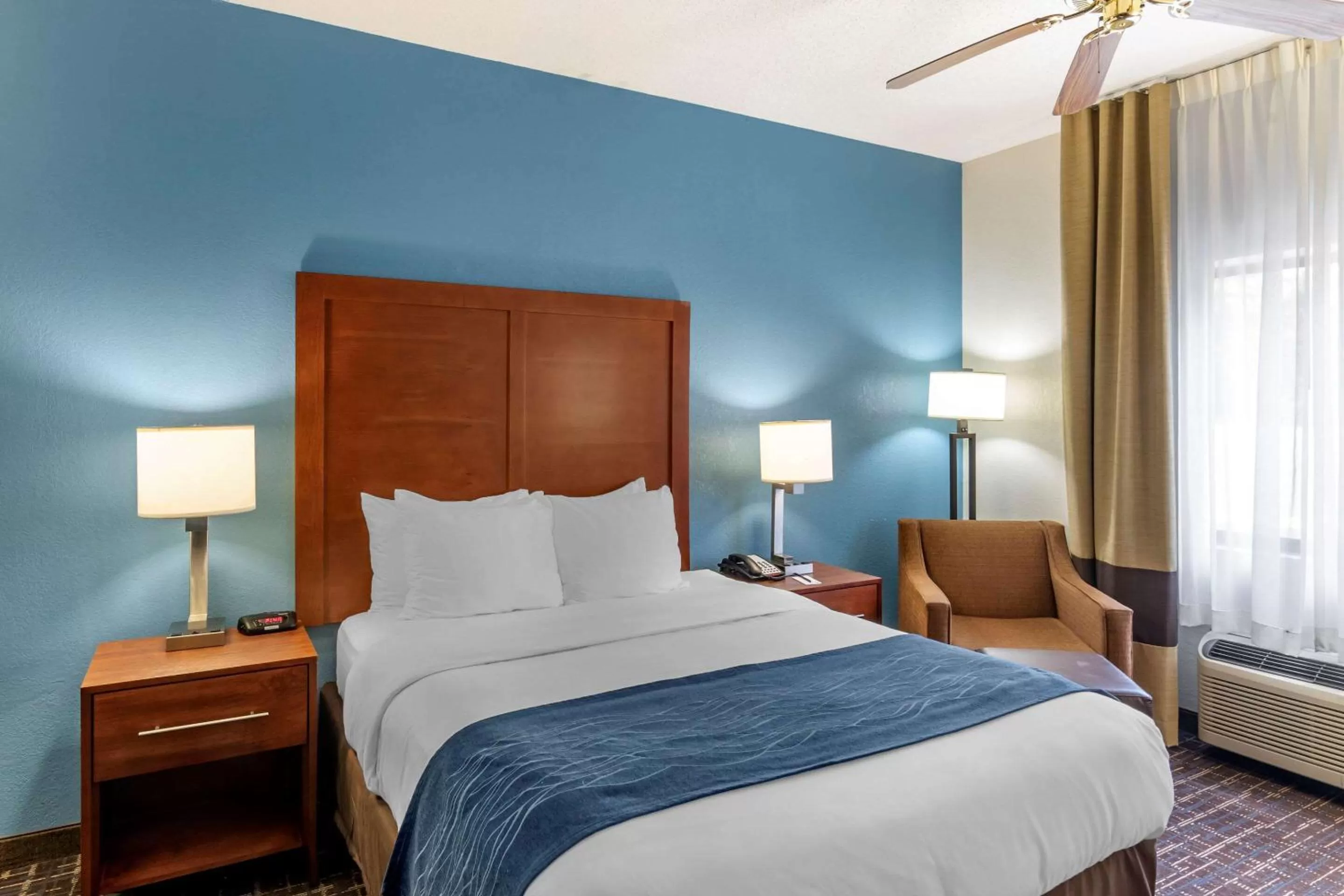 Queen Room - Disability Access in Comfort Inn & Suites Lees Summit - Kansas City