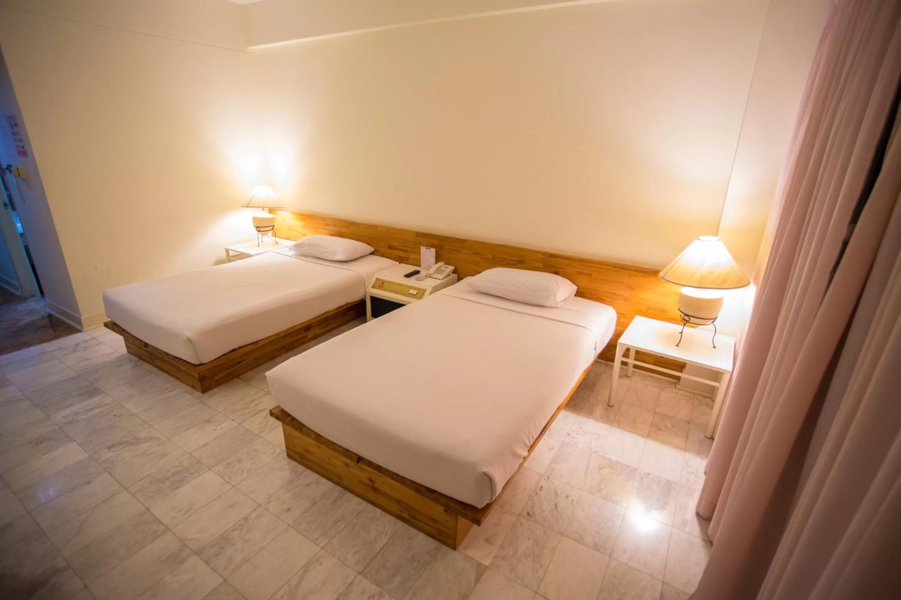 Superior Twin Room in Seeharaj Hotel