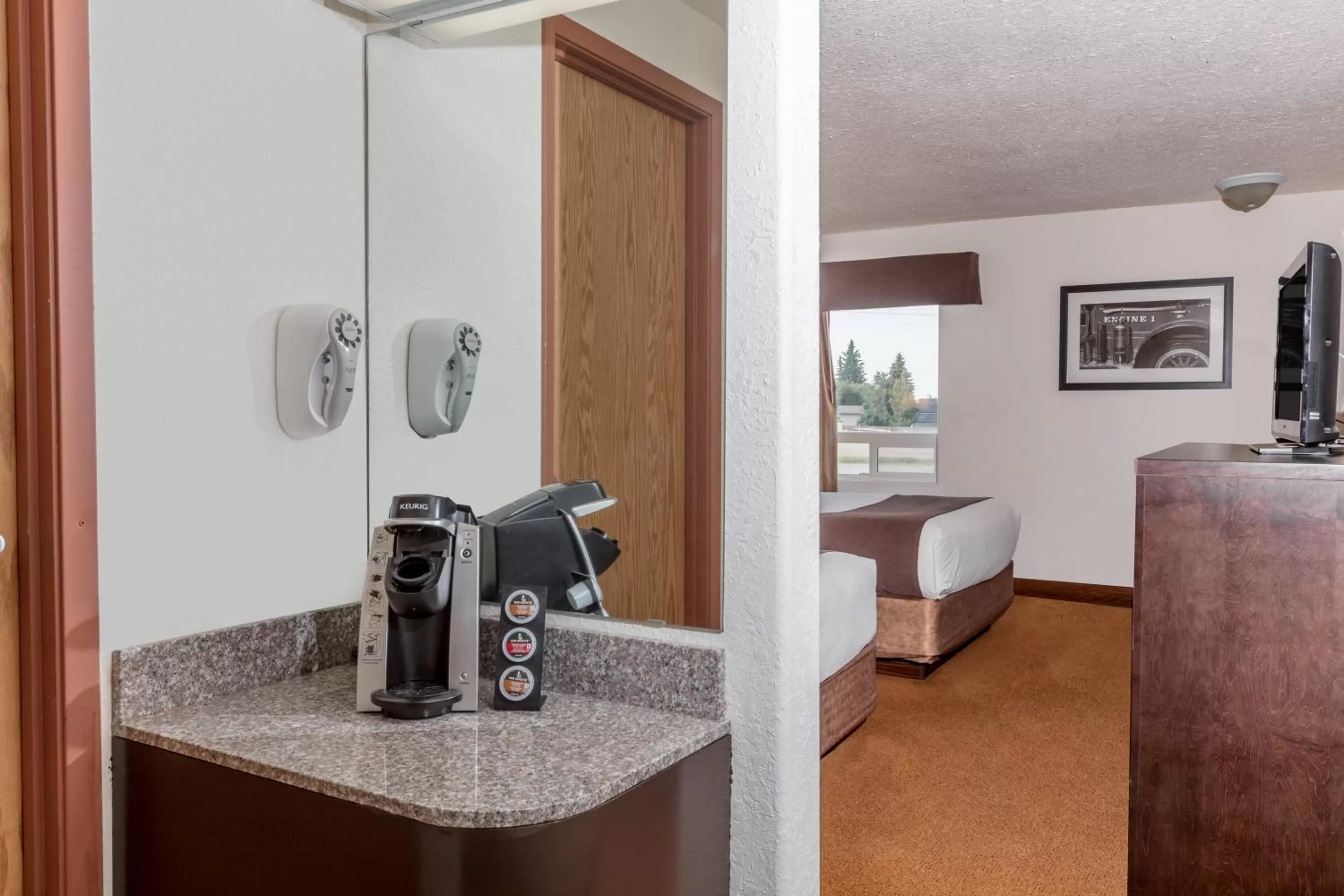 Queen Room with Two Queen Beds - Non-Smoking in Super 8 by Wyndham Vermilion AB