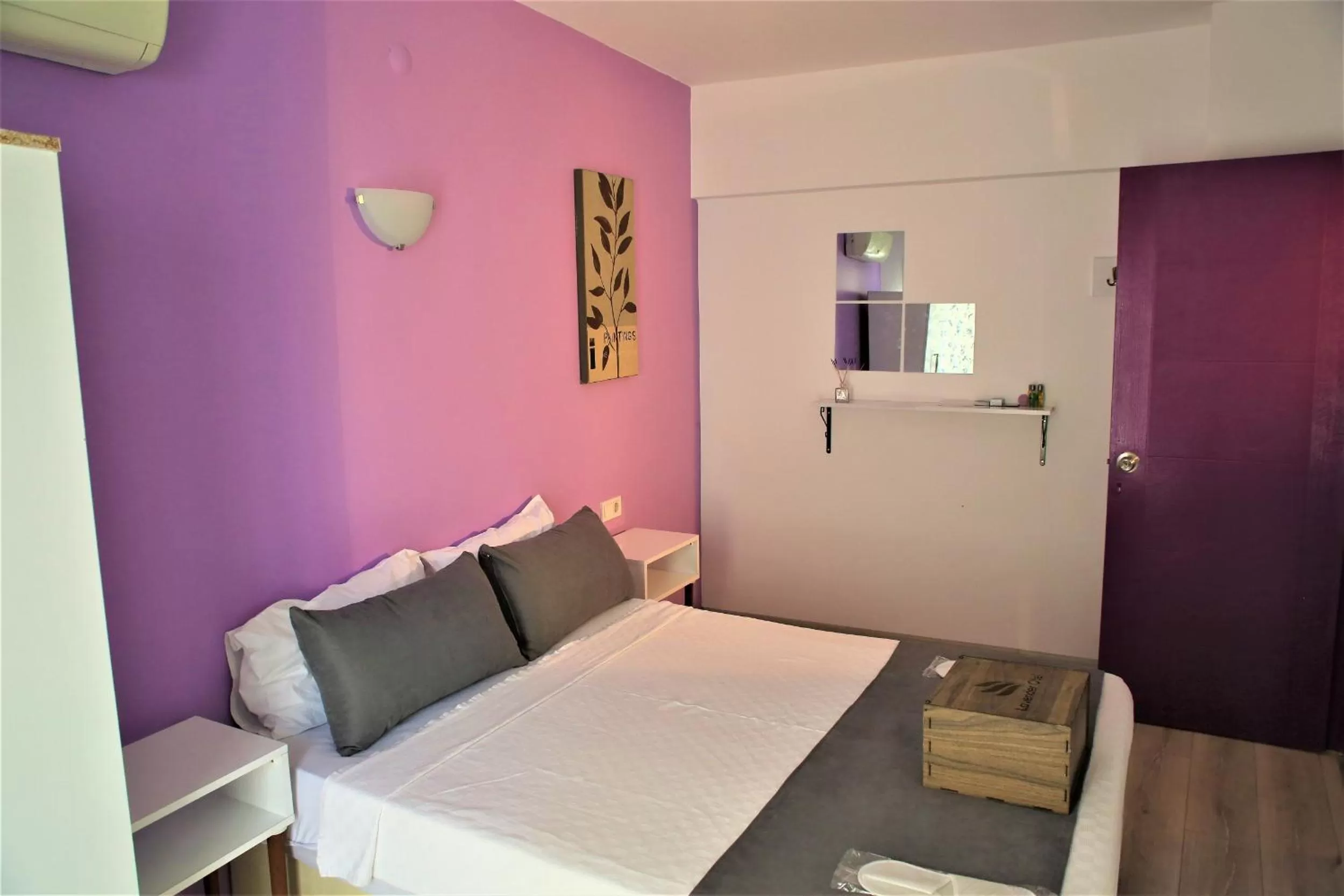 Budget Double Room in Lavender Otel