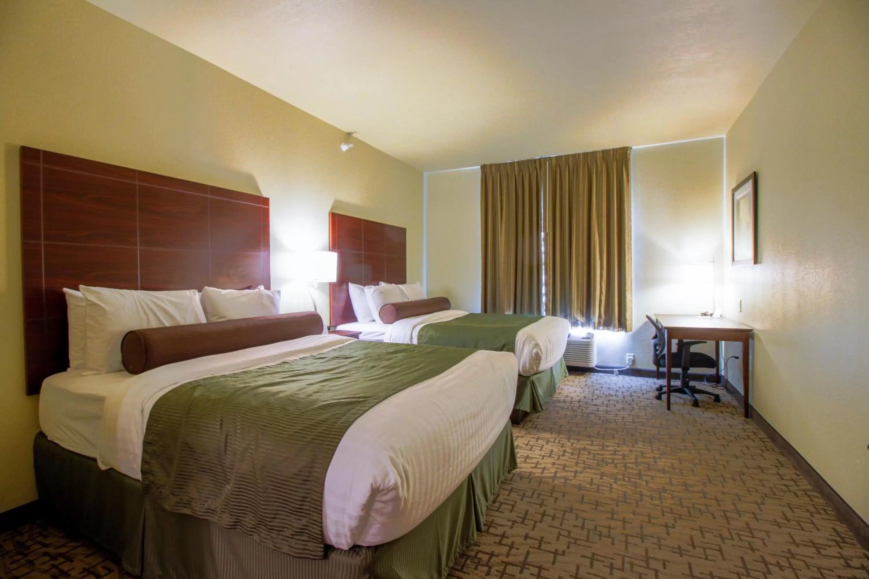 Deluxe Queen Studio  in Cobblestone Hotel & Suites - Devils Lake