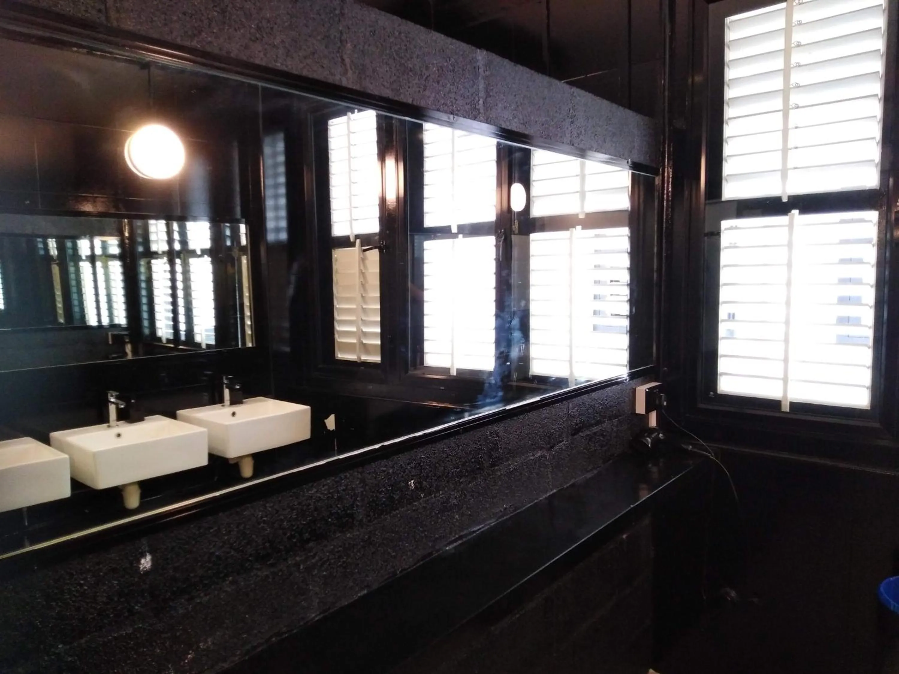 Private Room with 6 Single Pods in Wink @ Mosque Street