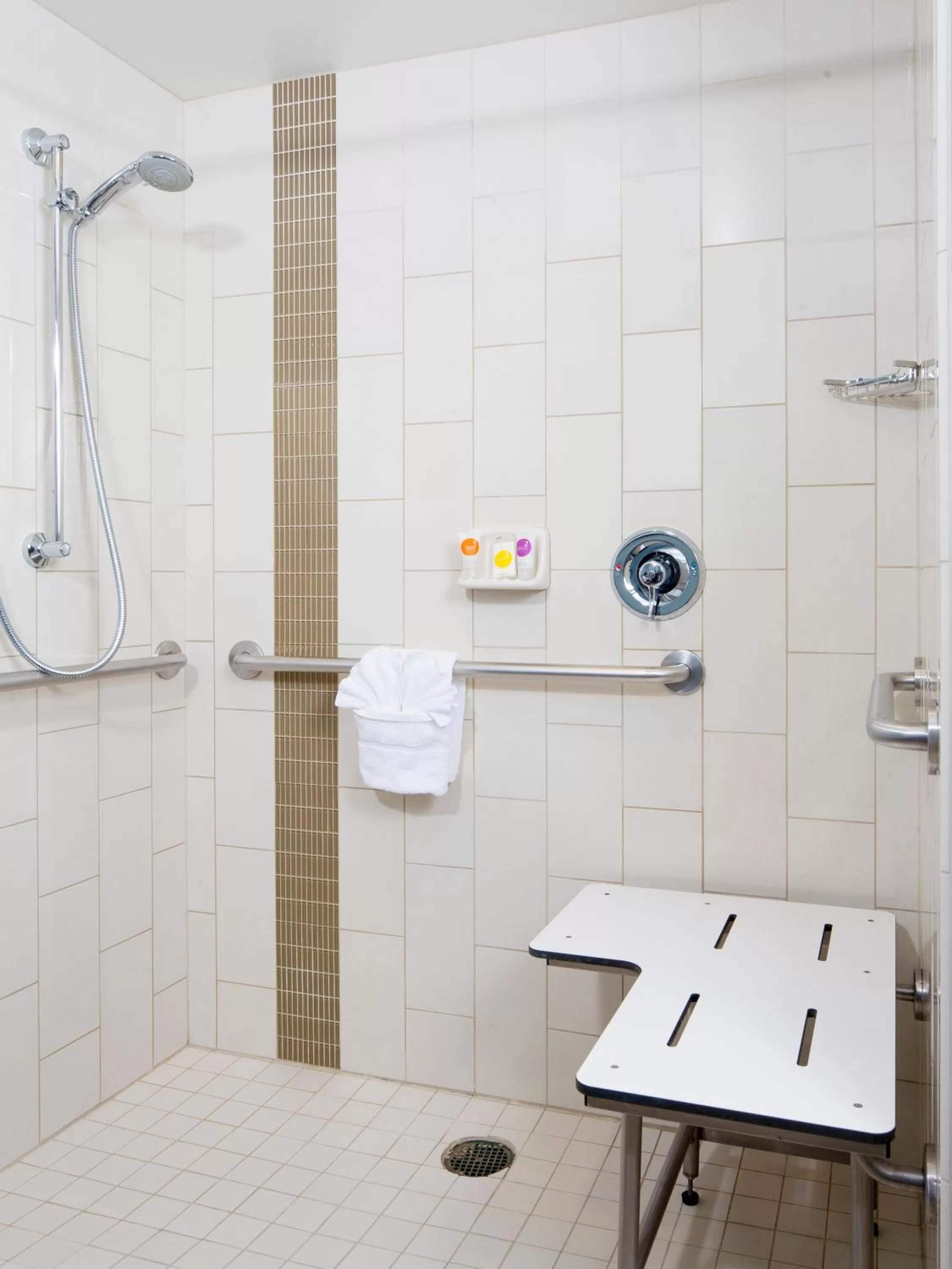 King Room with Sofa Bed and Accessible Tub - Disability Access in Hyatt Place Dallas/Plano