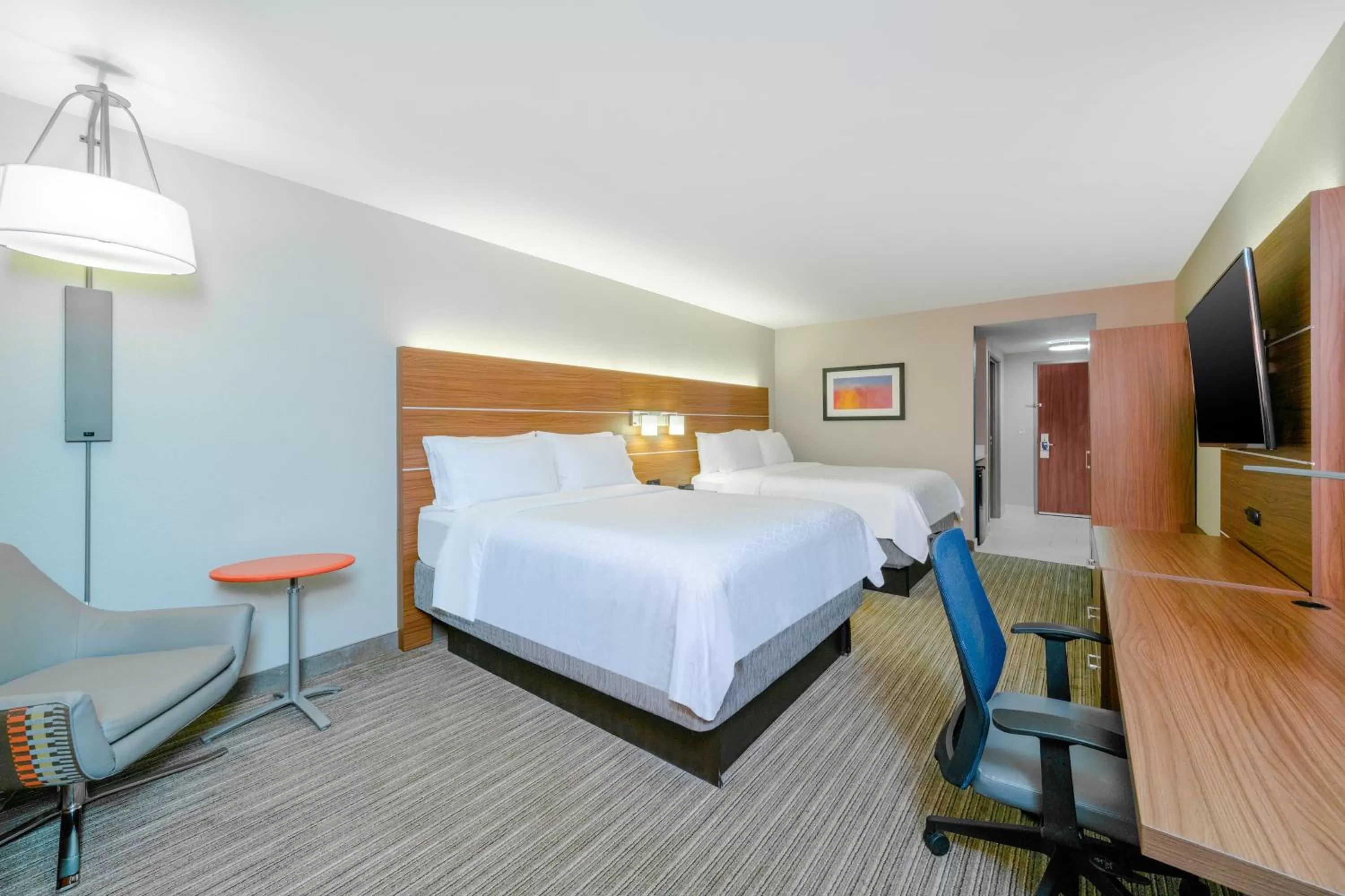 Standard Queen Room with Two Queen Beds in Holiday Inn Express Hotel & Suites Tappahannock by IHG