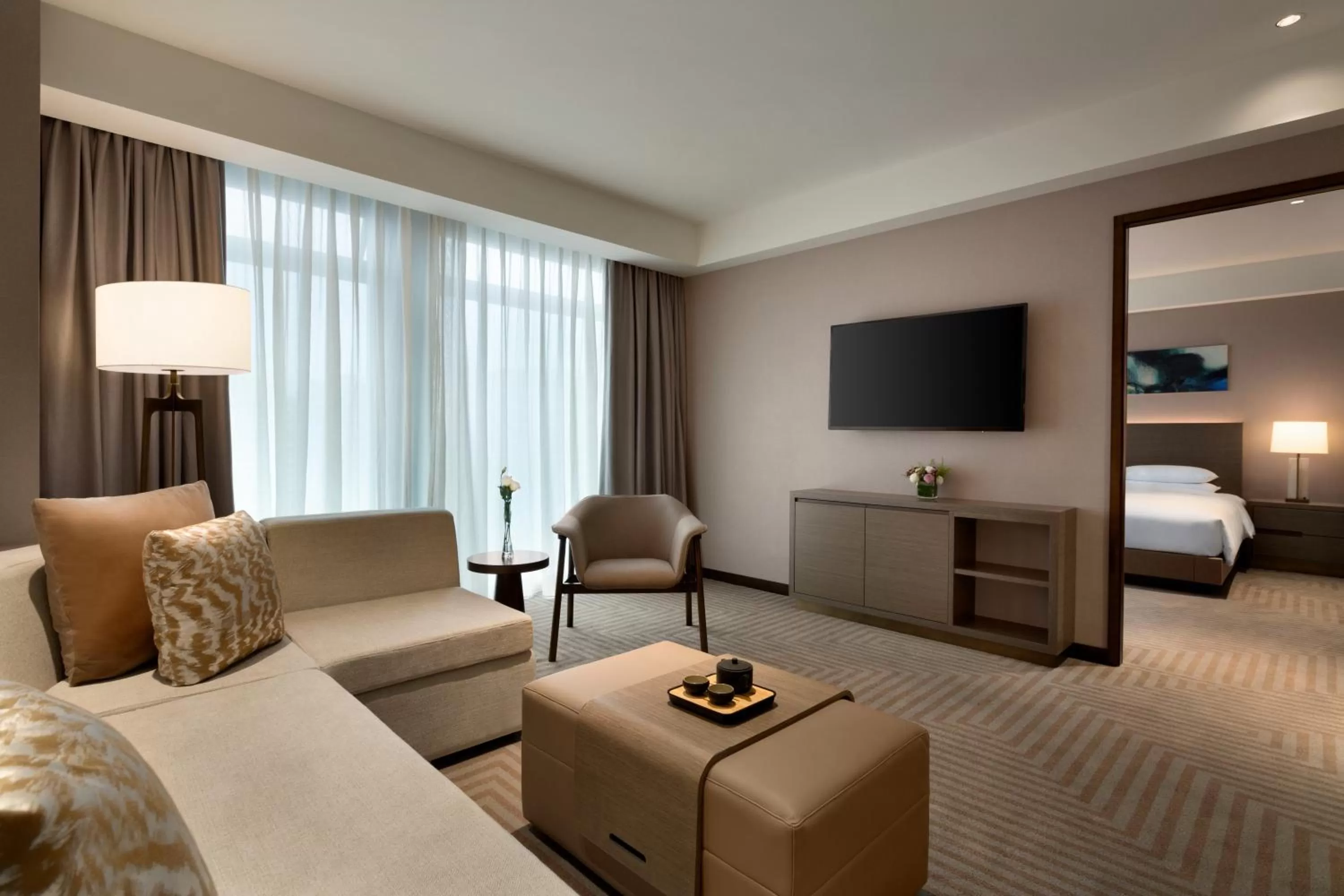 King Suite with Sofa Bed and Kitchen in Hyatt House Chengdu Pebble Walk