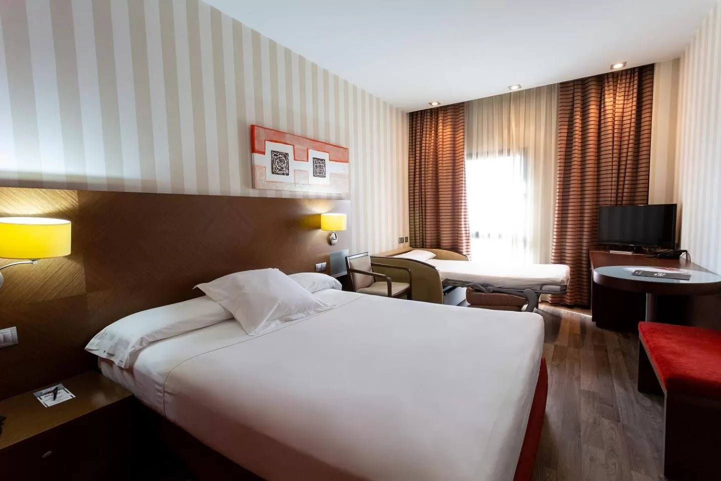 Double or Twin Room with Extra Bed (3 Adults) in Sercotel Las Artes Pinto
