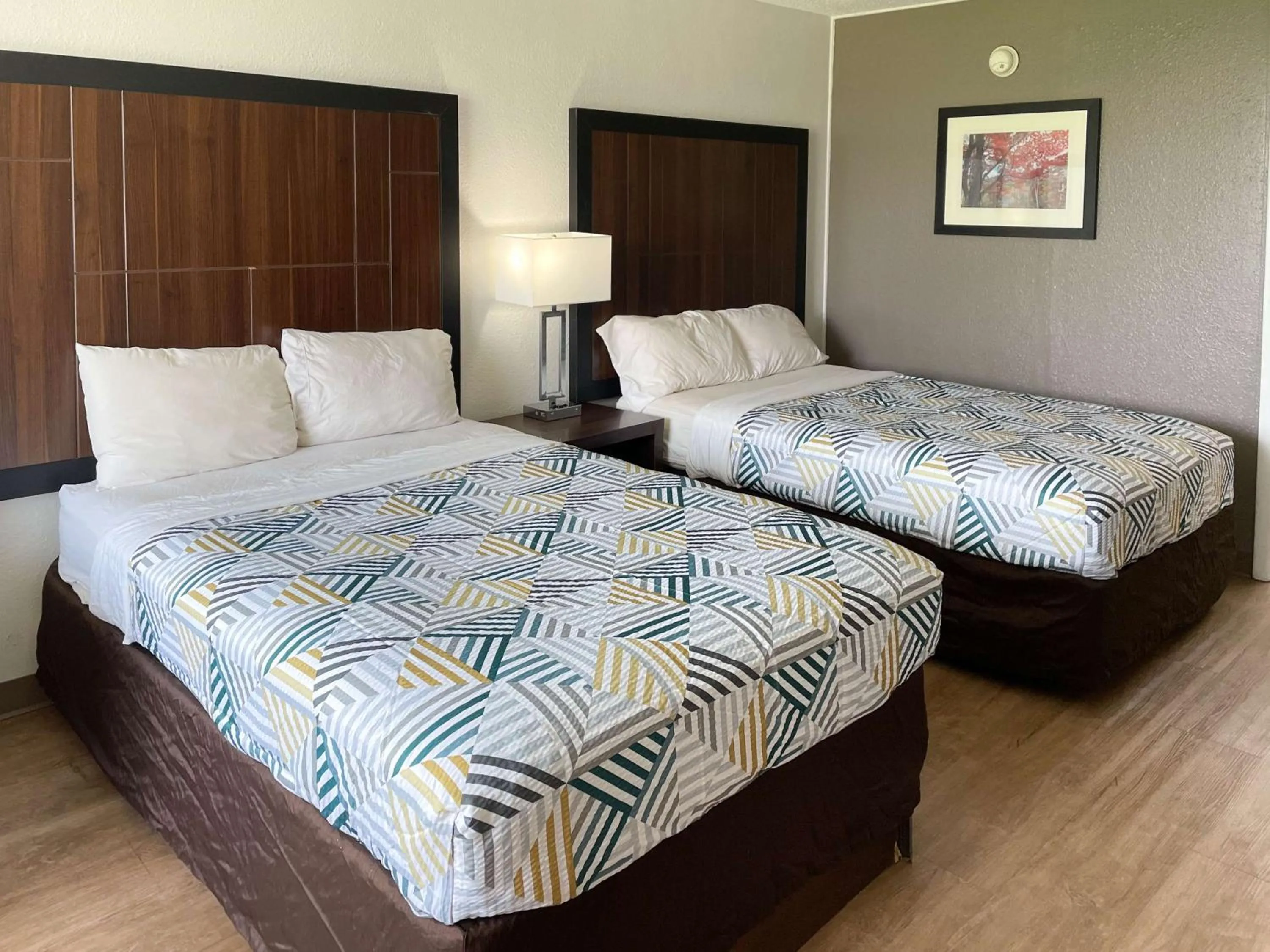 Quadruple Room - Smoking in Motel 6 Opelika AL