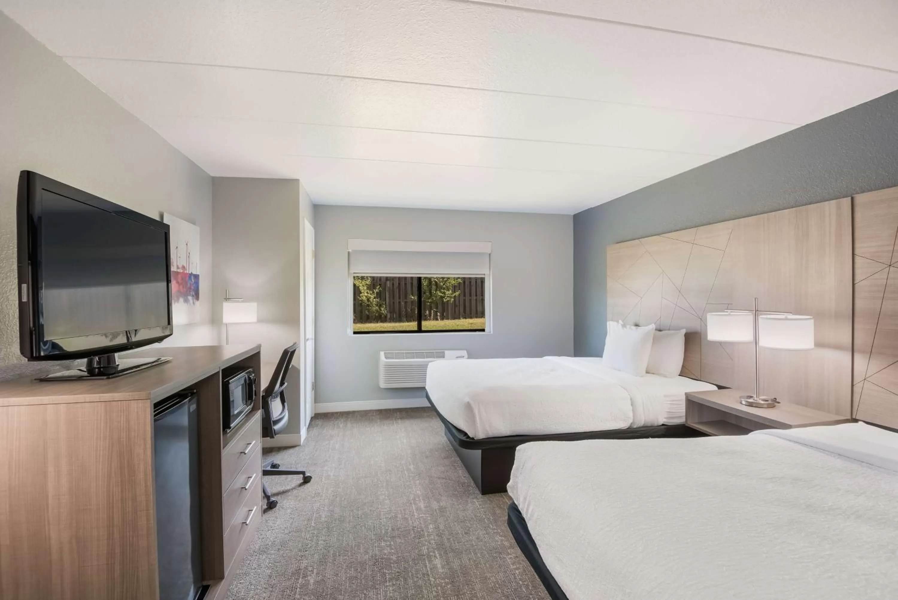 Queen Room with Two Queen Beds in Best Western Fort Wayne I-69 North