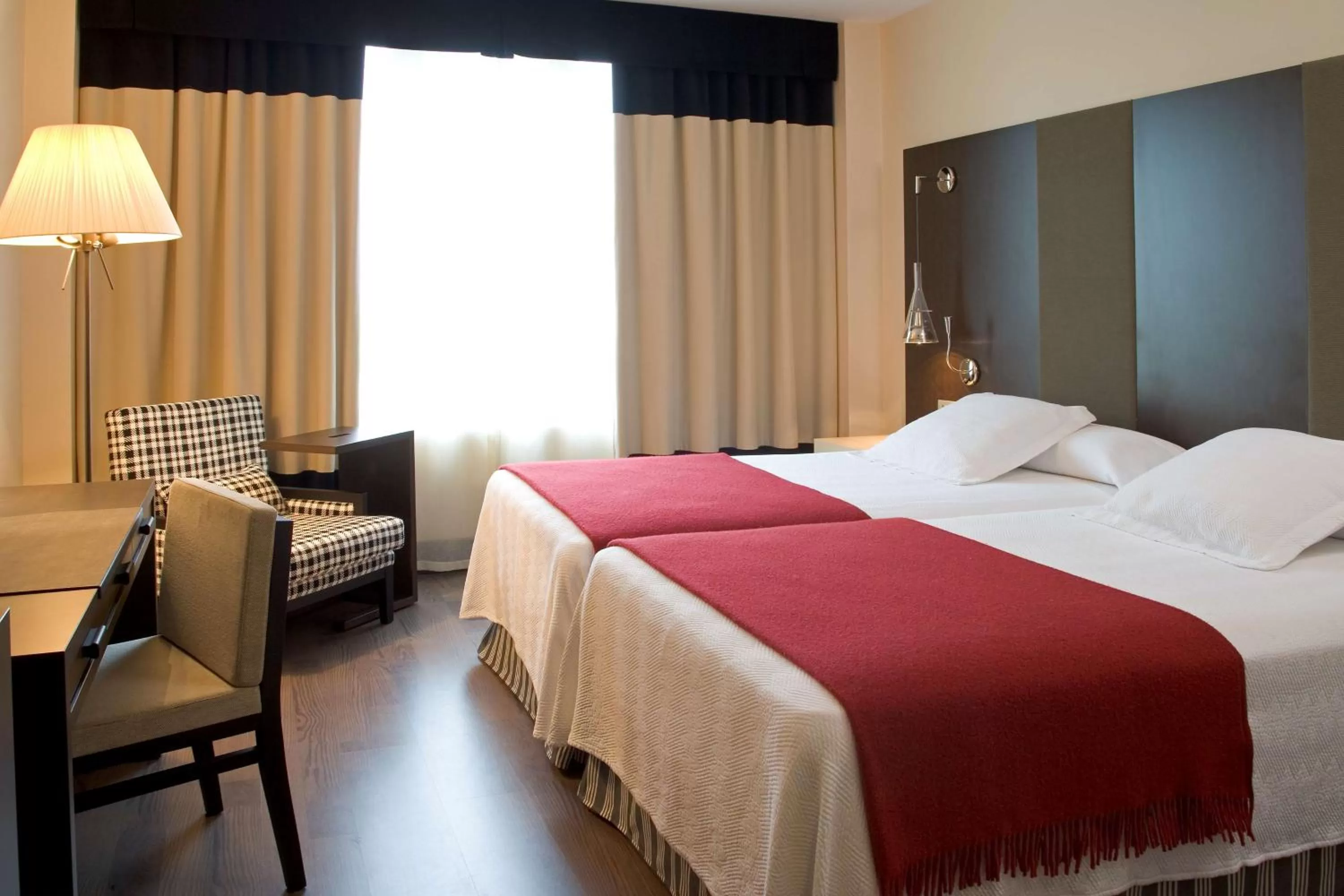 Standard Double or Twin Room in NH Valladolid Bálago