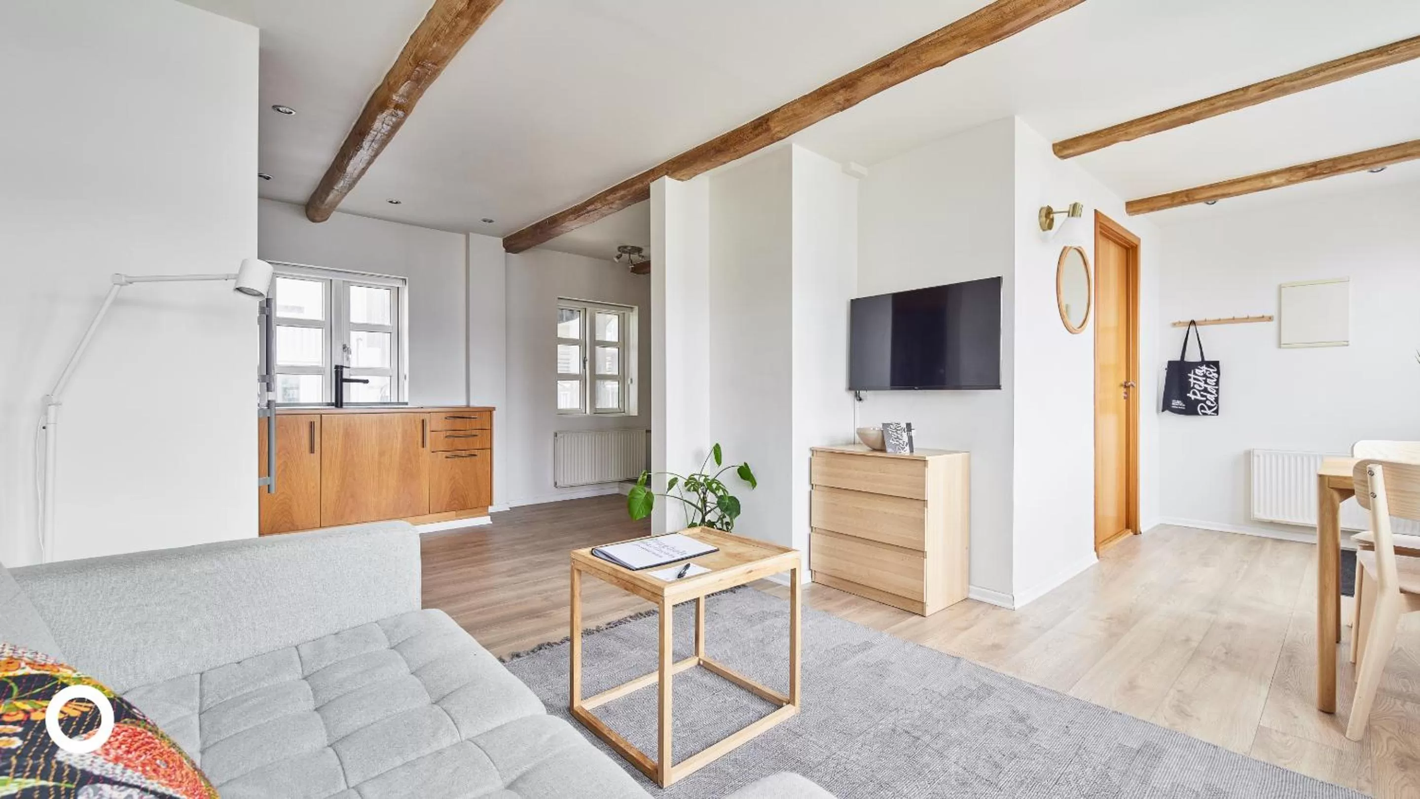 One Bed Home in Thingholt Hotel Apartments from Center Hotels