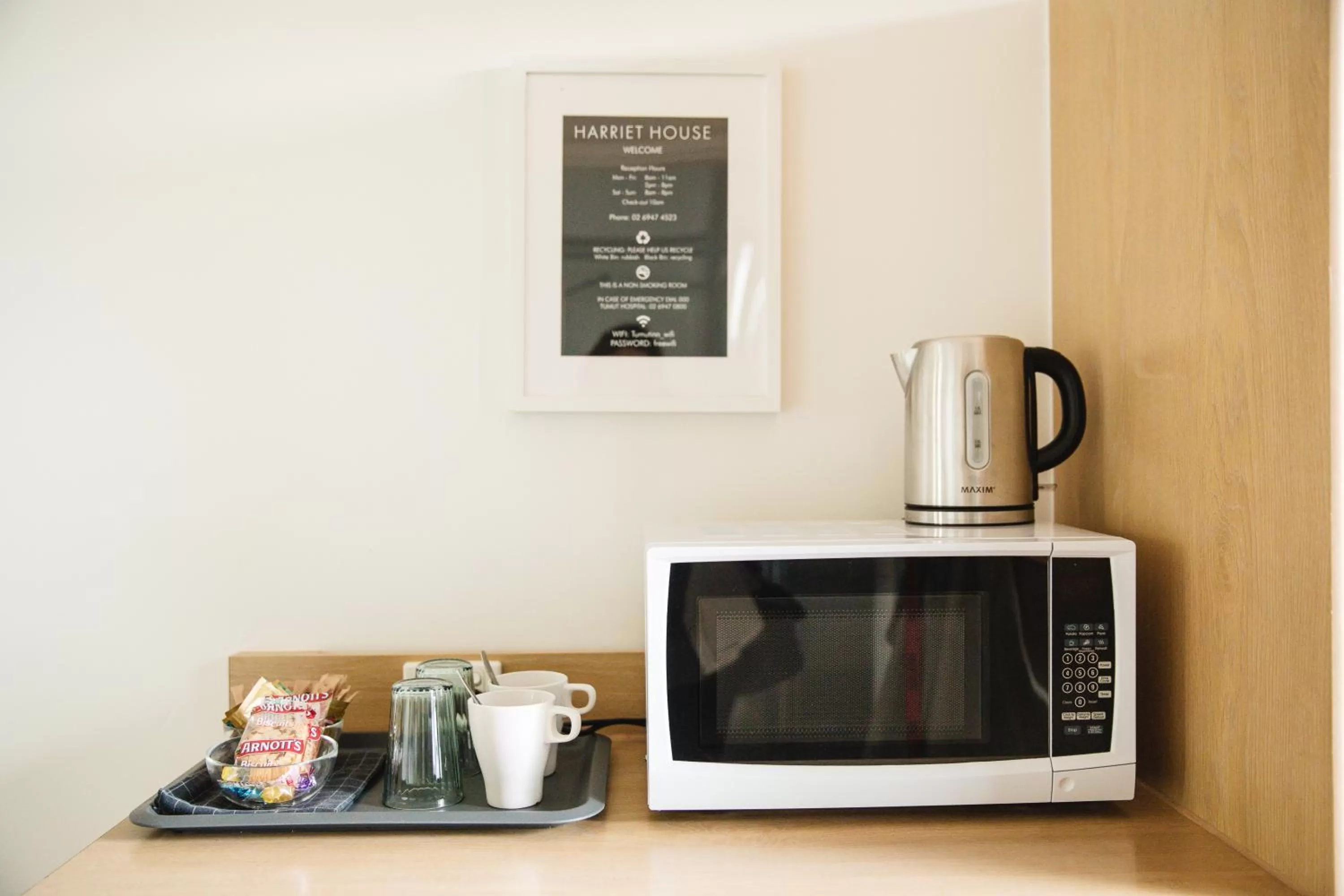 Standard Twin Room in Harriet House Tumut