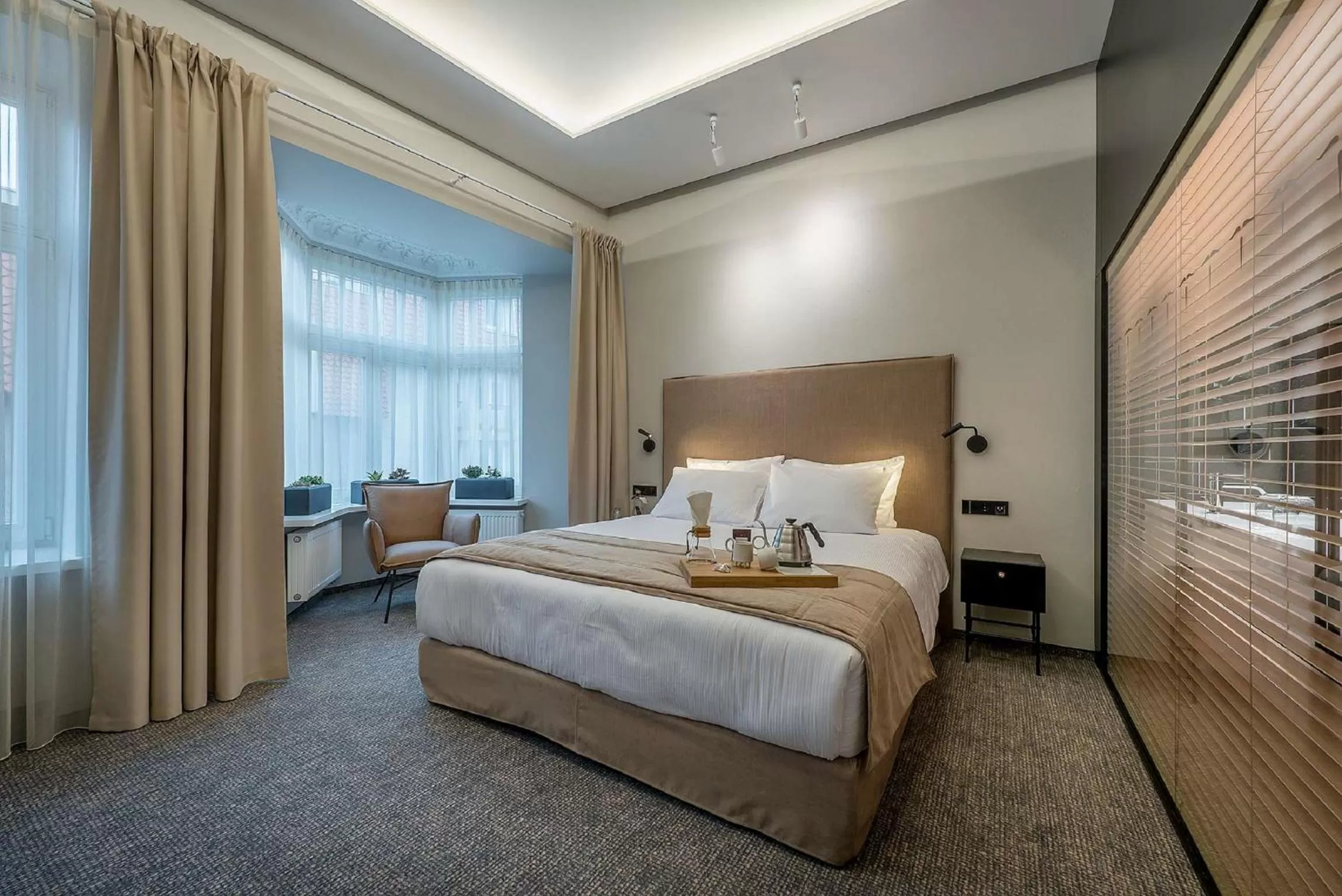 Business Room in Artagonist Art Hotel