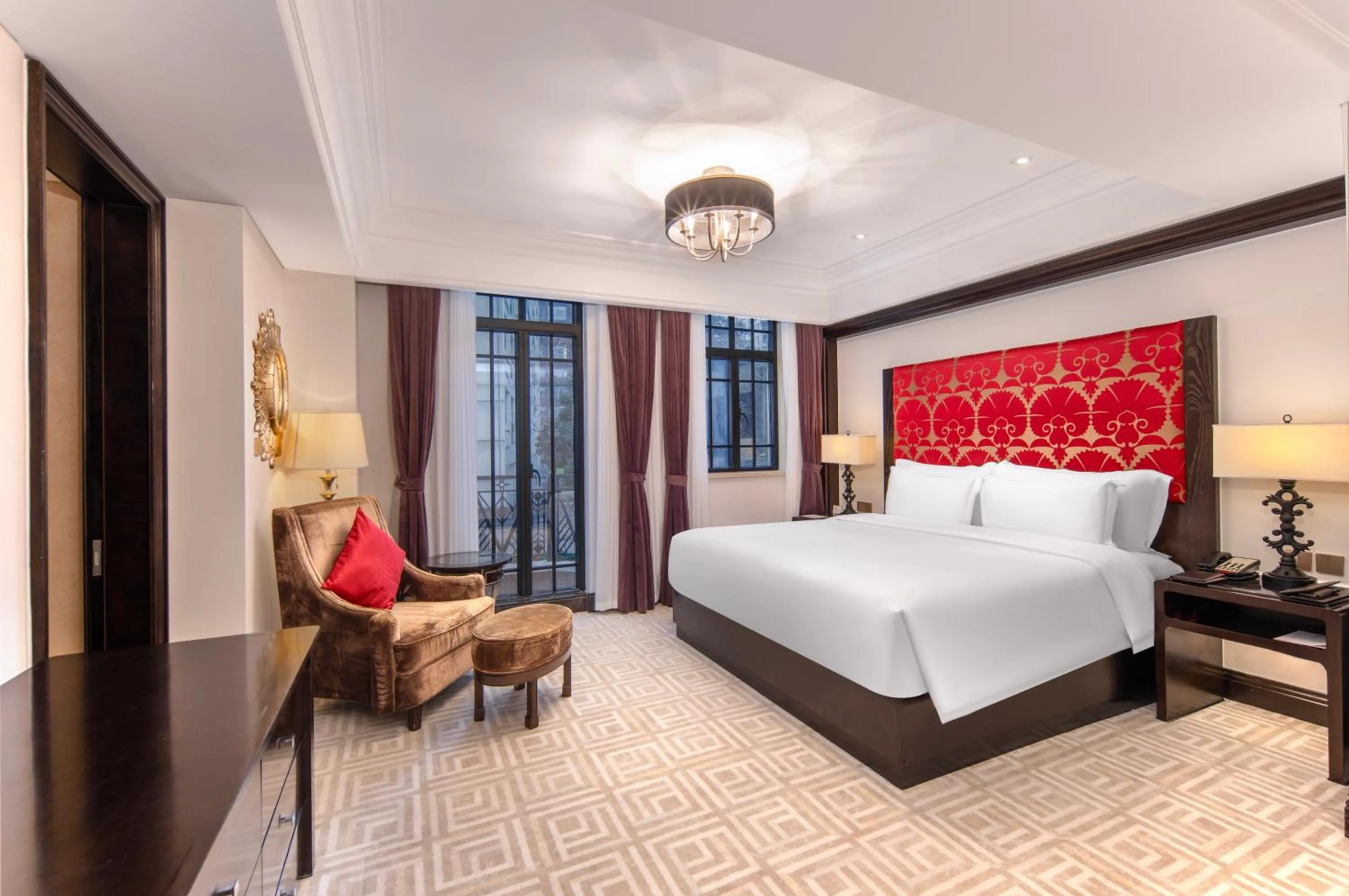 Boutique Balcony King Room -  Welcome Fruit & Snacks & Beer * 1 per stay ( up 2 people ) in The Yangtze Boutique Shanghai