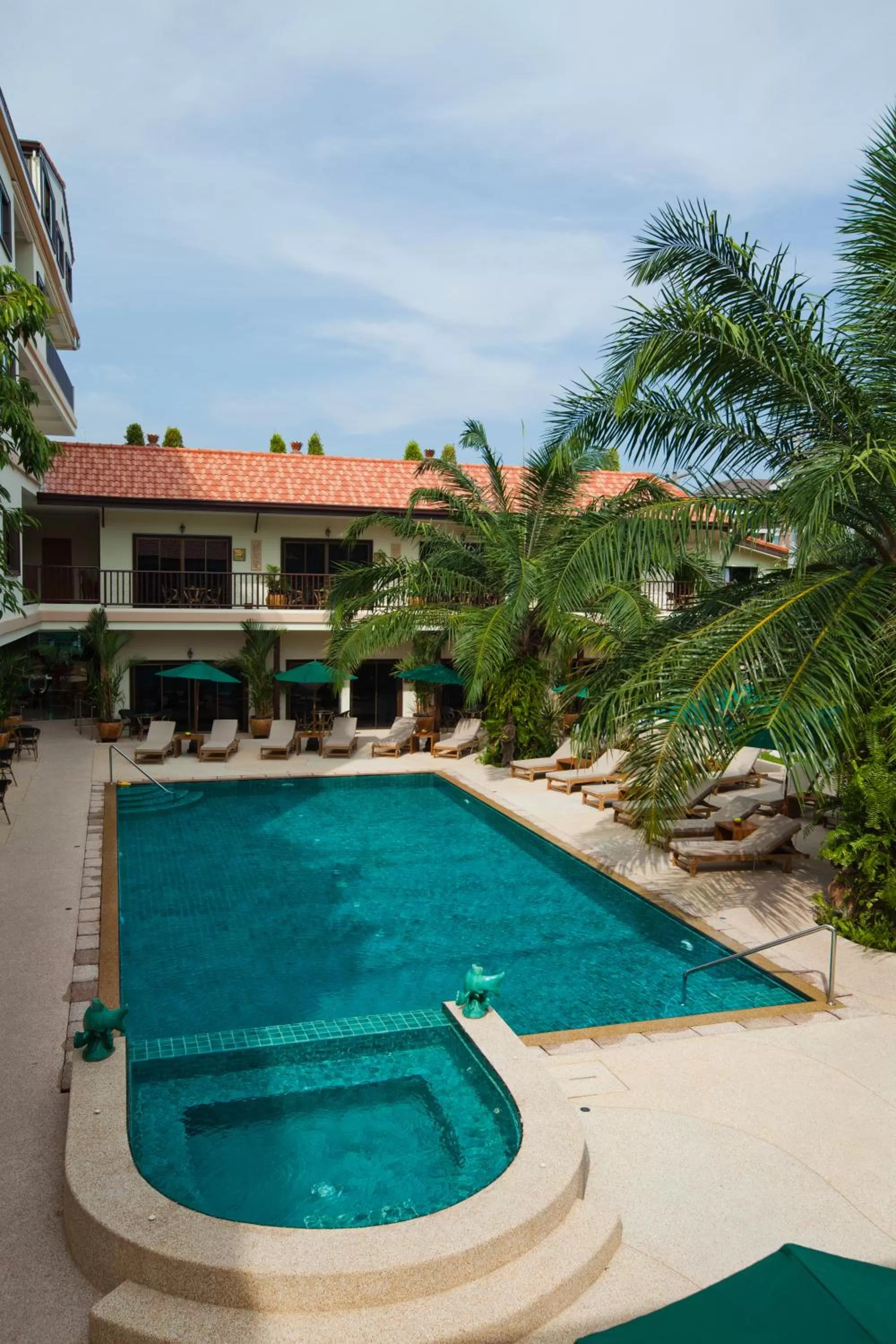 Two-Bedroom Apartment in Baan Souy Resort