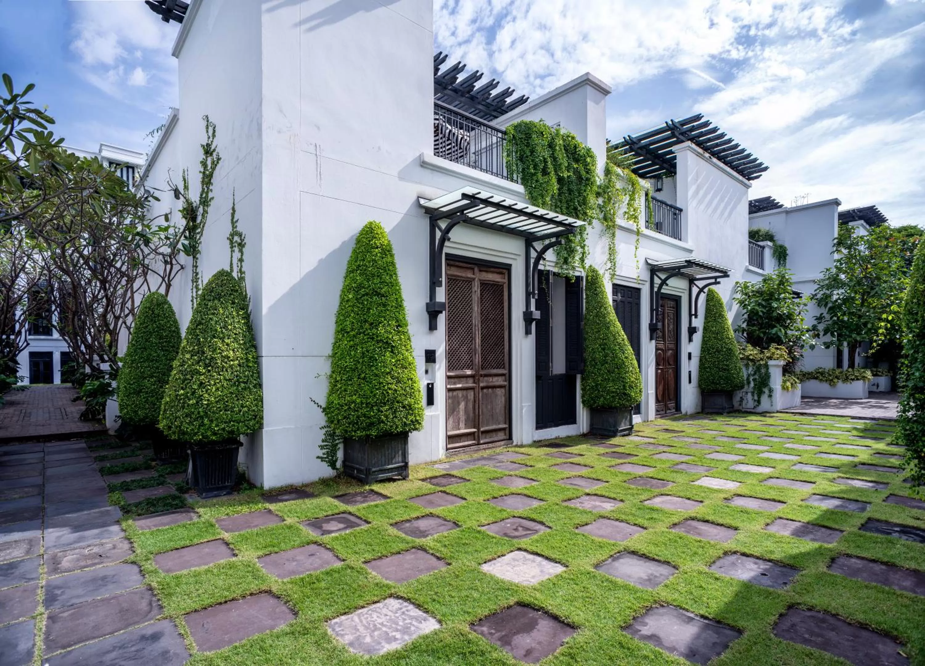 Courtyard Pool Villa in The Siam
