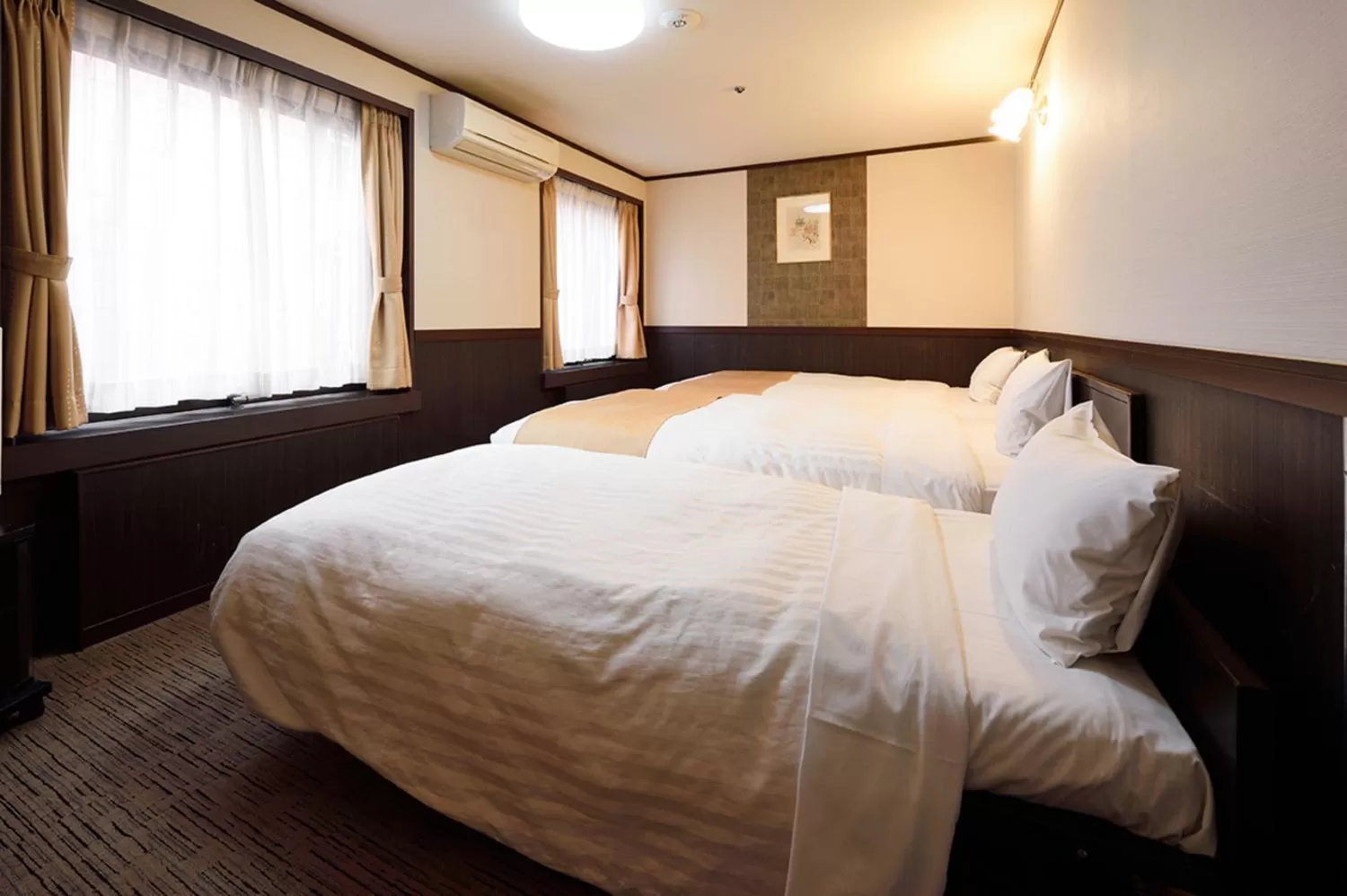 Triple Room - Smoking in Belmont Hotel