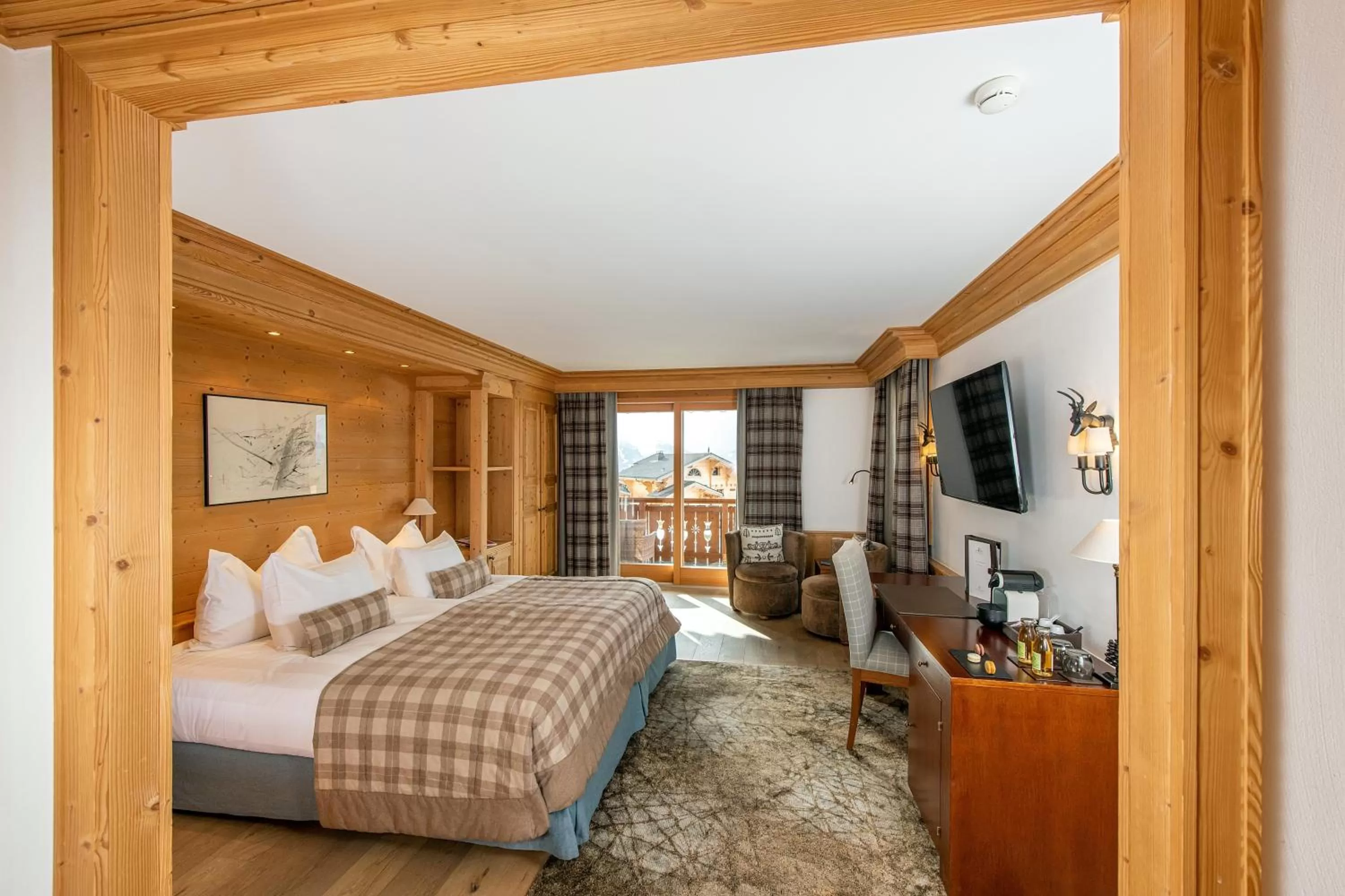 Executive RoyAlp Double Room in Chalet RoyAlp Hôtel & Spa