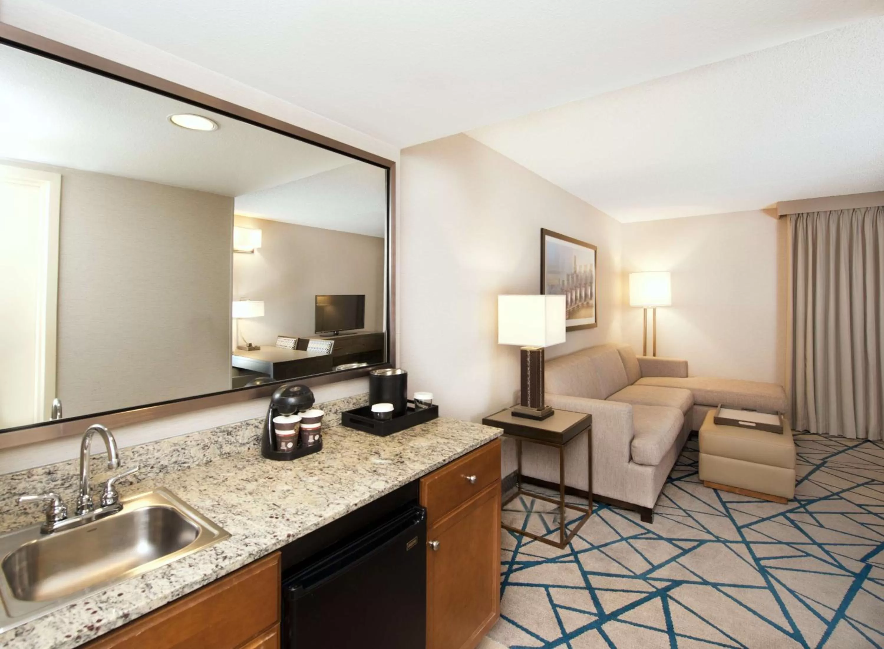 Premium King Suite - Non-Smoking in Embassy Suites by Hilton Seattle Bellevue