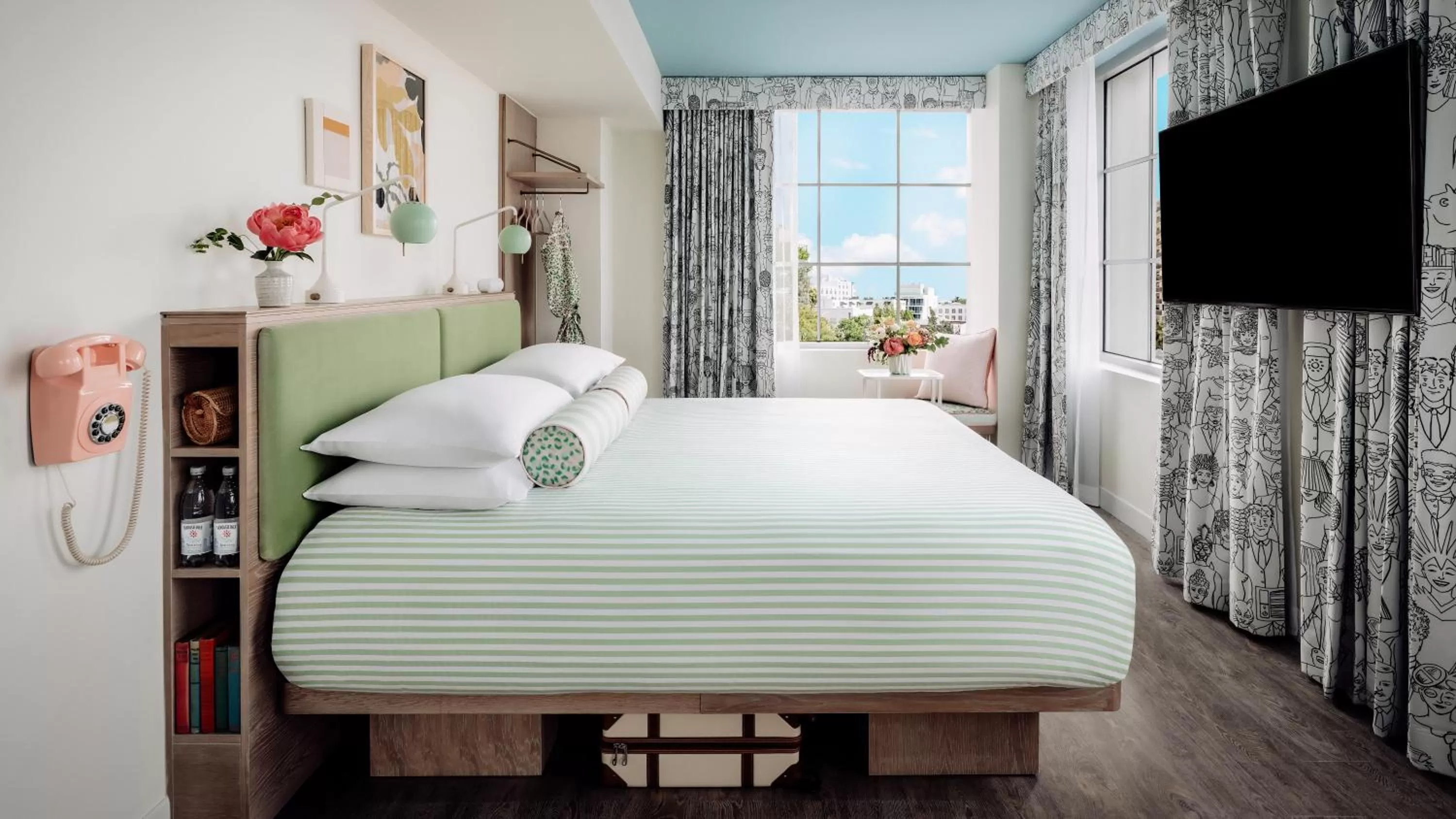 King Room in The Goodtime Hotel, Miami Beach a Tribute Portfolio Hotel