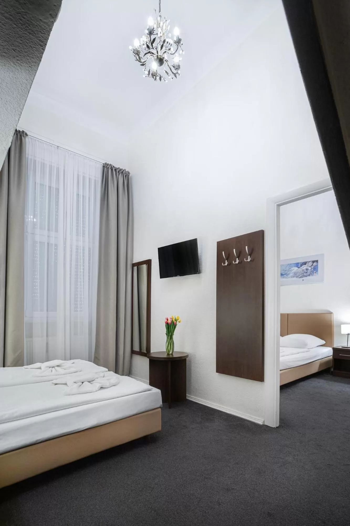 Three-Bedroom Apartment in Hotel BELLEVUE am Kurfürstendamm